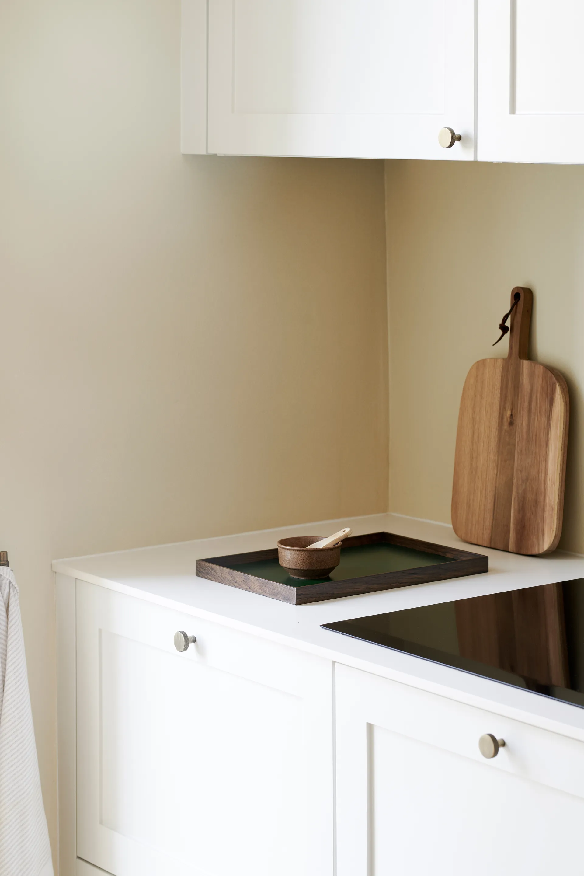 Plateau moyen Frame 23x34 cm, Chêne fumé-vert Gejst