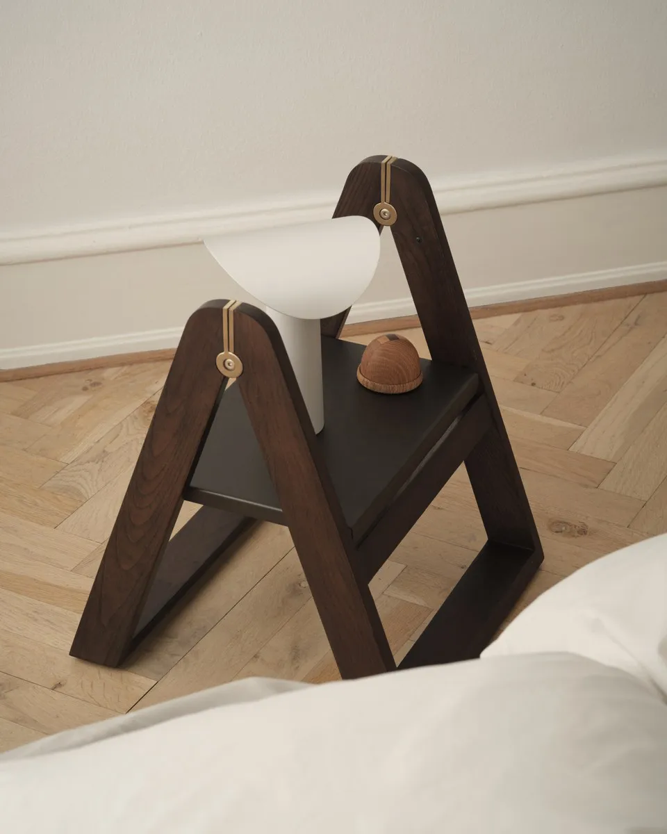Tabouret Reech, Frêne foncé Gejst