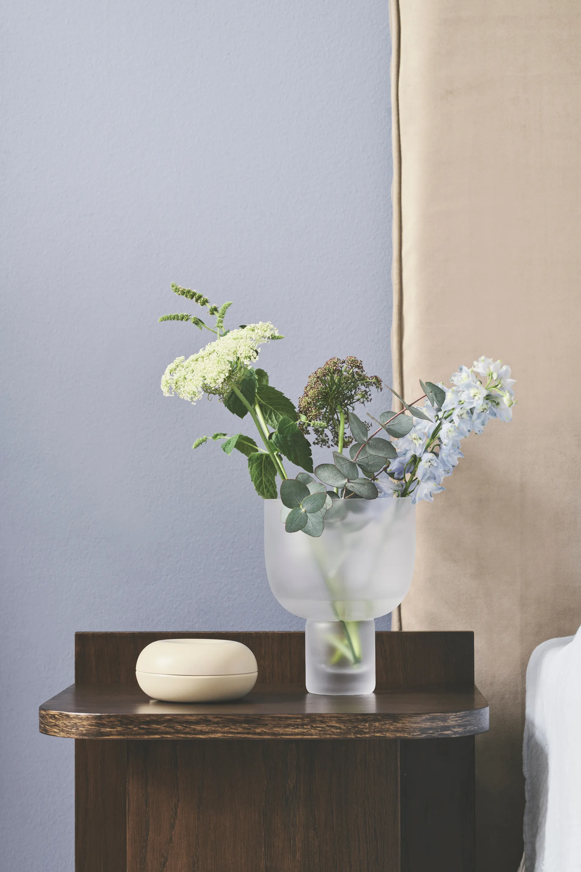 Vase Nebl medium, Frosted Gejst