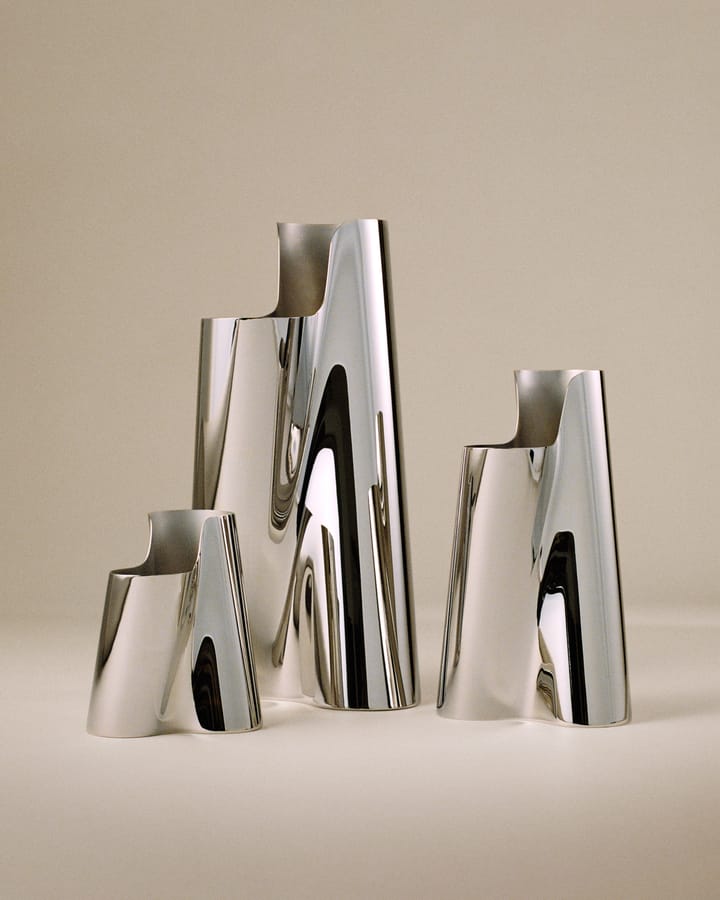 Vase de sol Lituus 49,8 cm, Acier inoxydable Georg Jensen