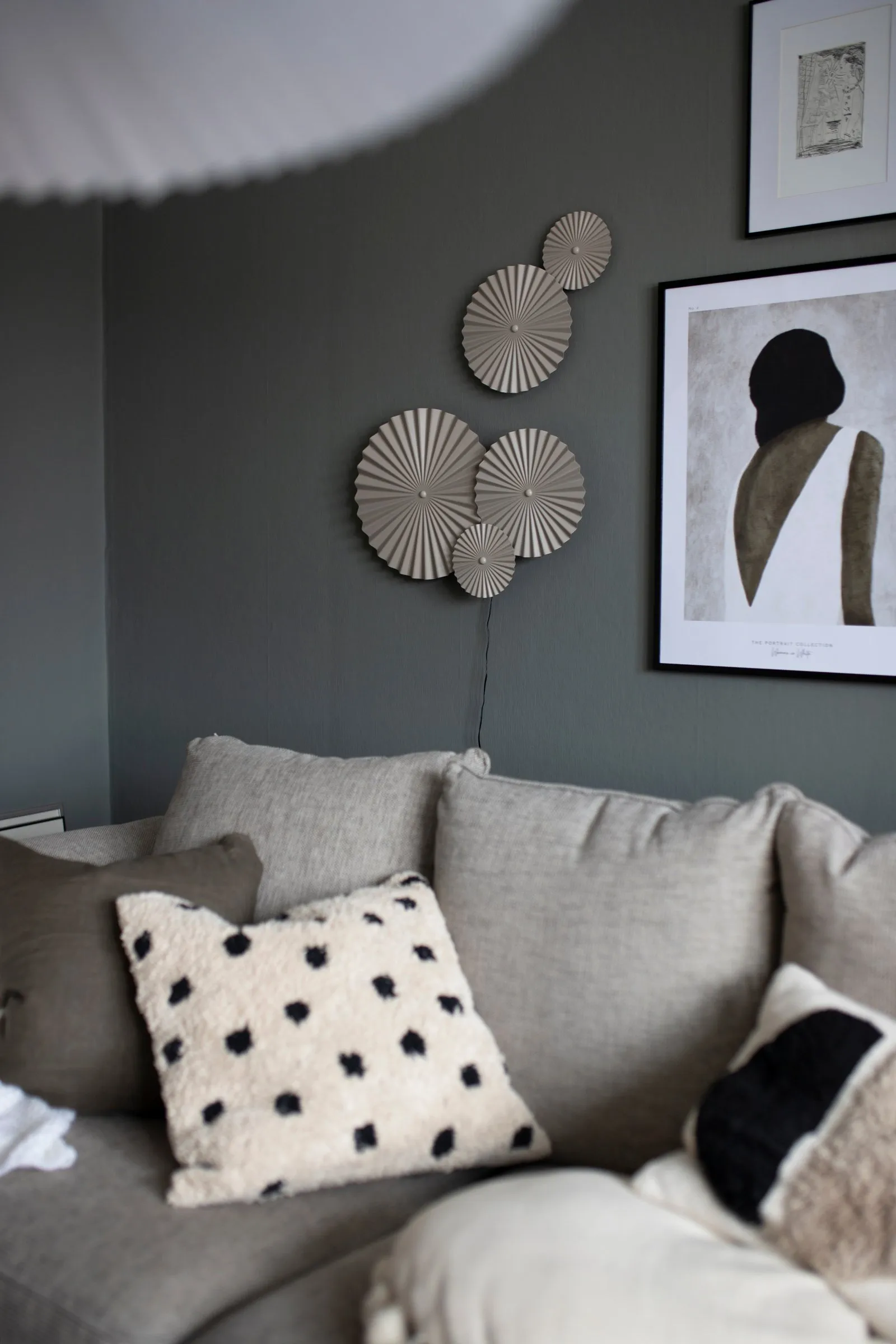 Applique murale Omega, Mud Globen Lighting