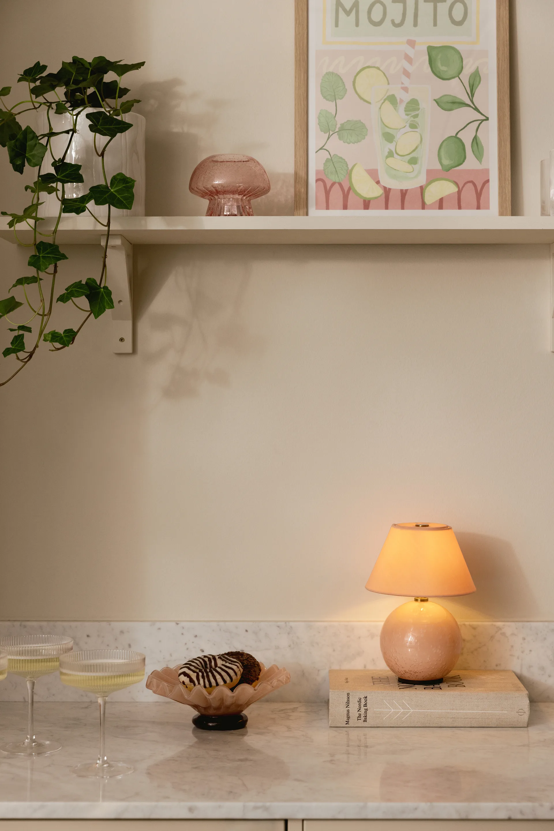 Iris 16 lampe de table portable, Blush Globen Lighting