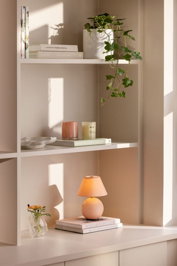 Iris 16 lampe de table portable - Blush - Globen Lighting