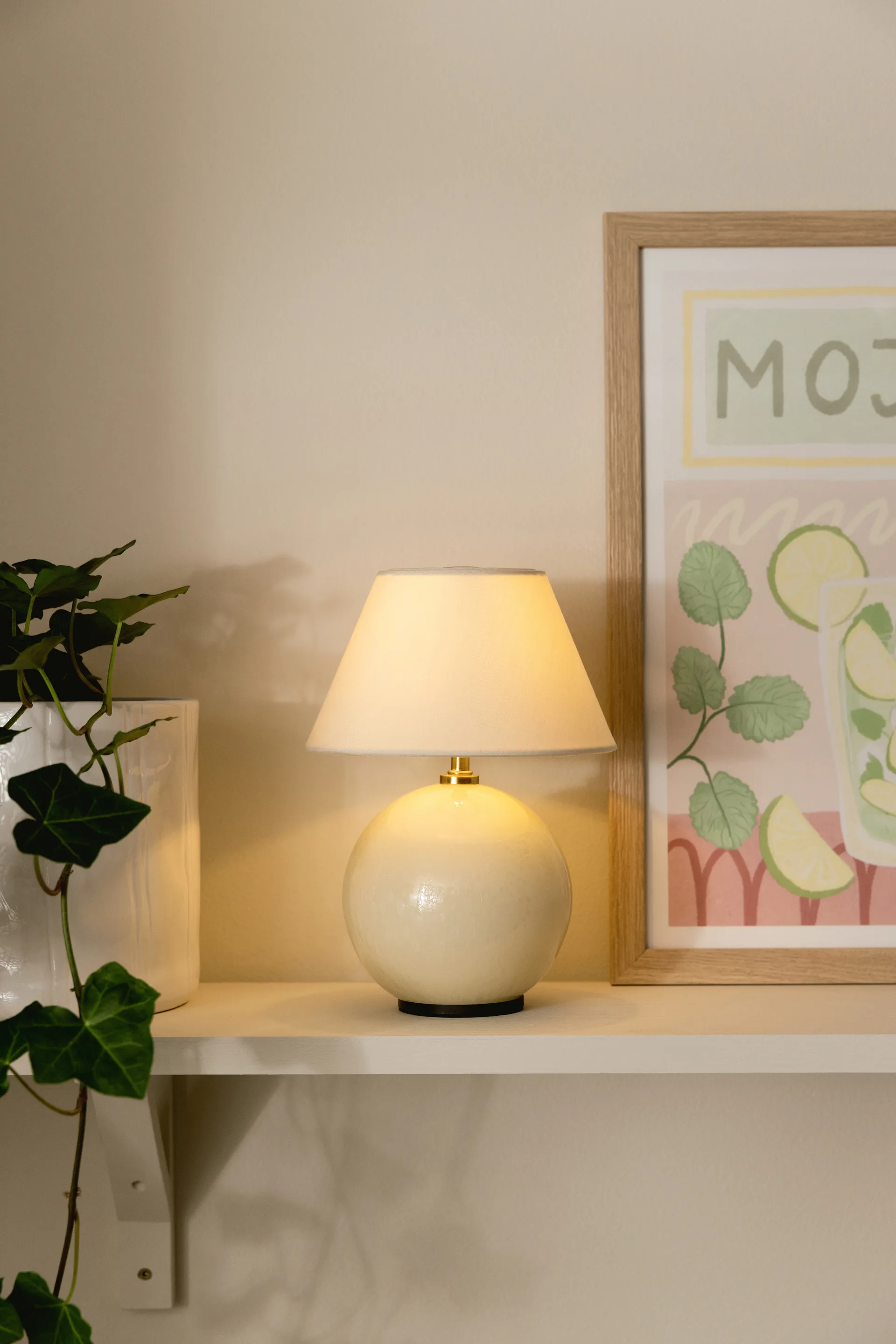 Iris 16 lampe de table portable, Crème Globen Lighting