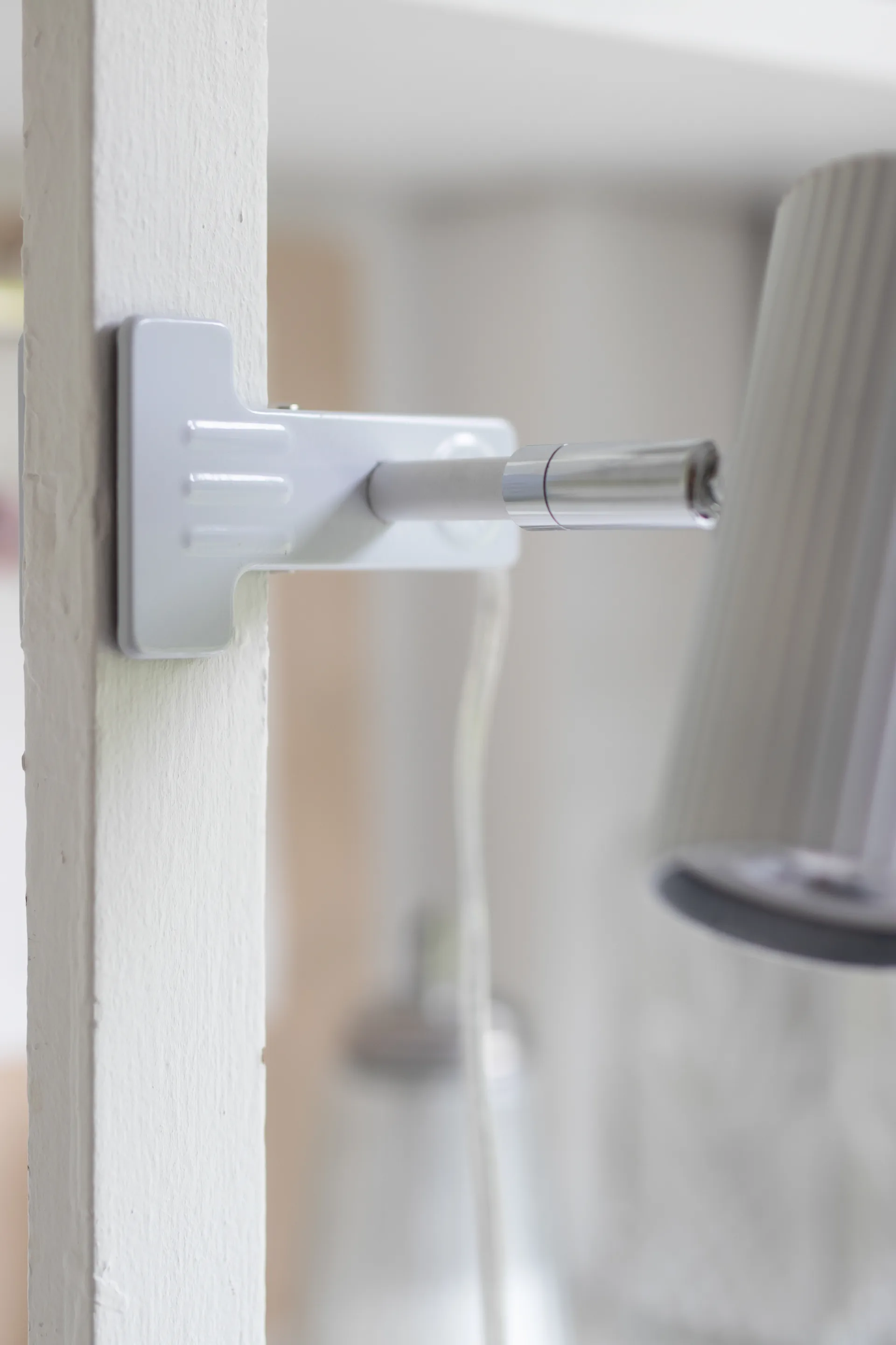 Lampe à pince Hubble, Blanc Globen Lighting