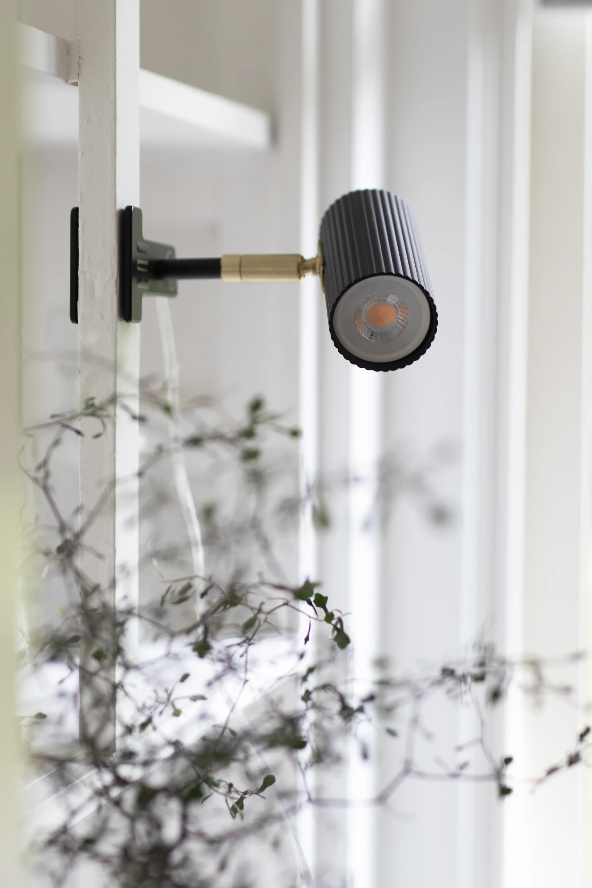 Lampe à pince Hubble, Noir Globen Lighting