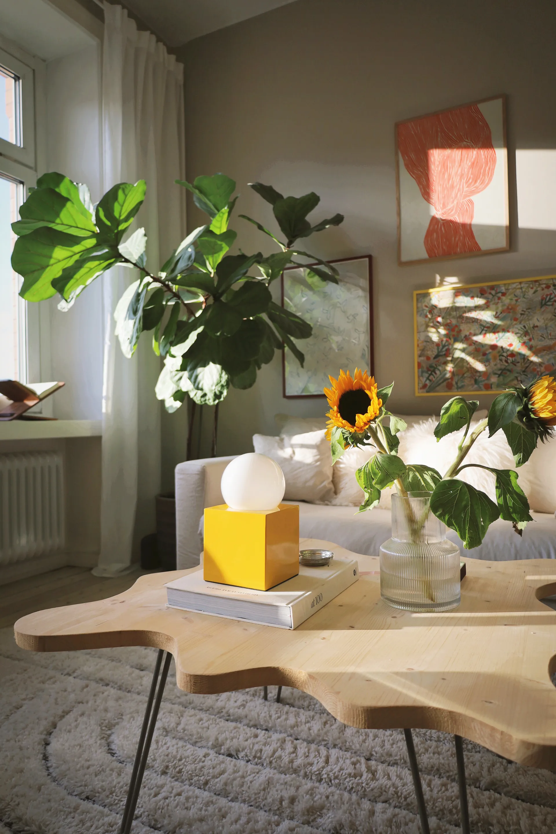 Lampe de table Bob 14, Jaune Globen Lighting