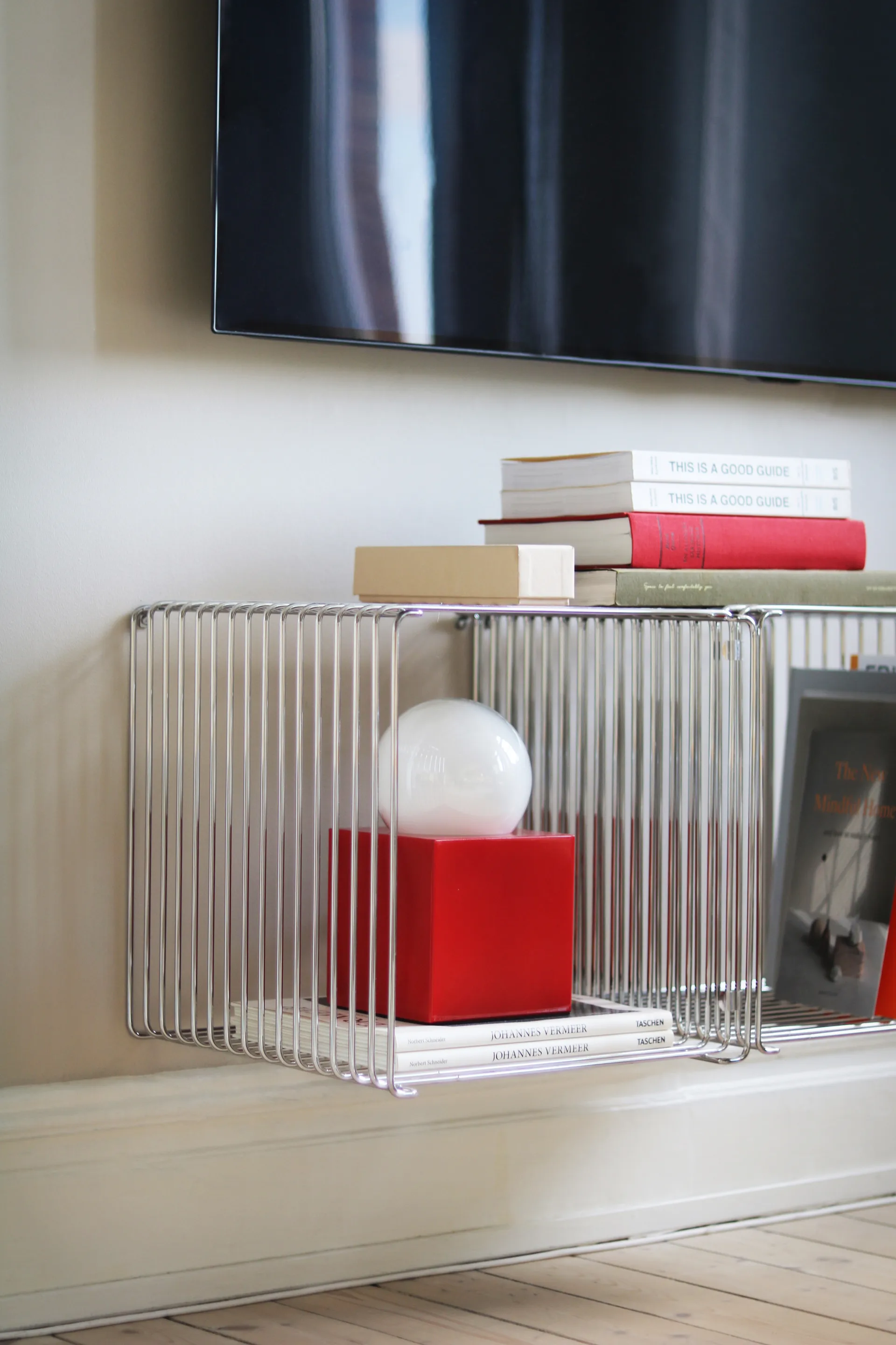 Lampe de table Bob 14, Rouge Globen Lighting