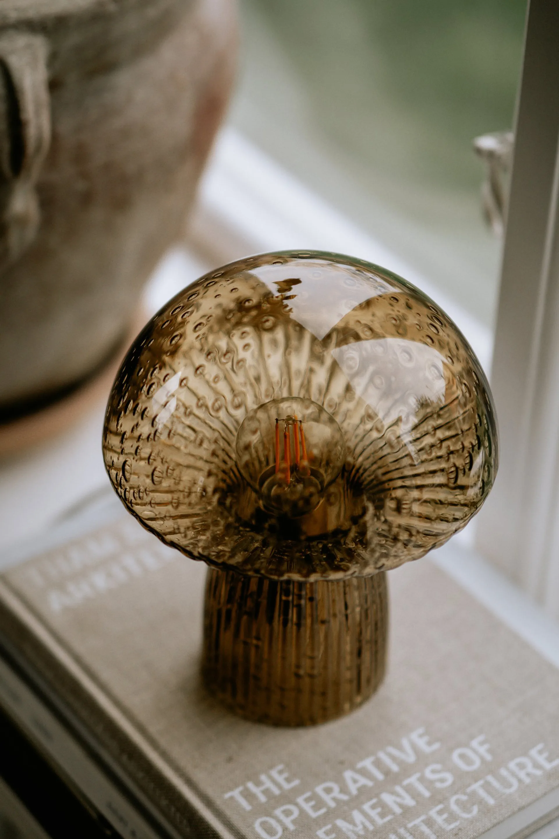 Lampe de table Fungo Edition spéciale brun, 20 cm Globen Lighting