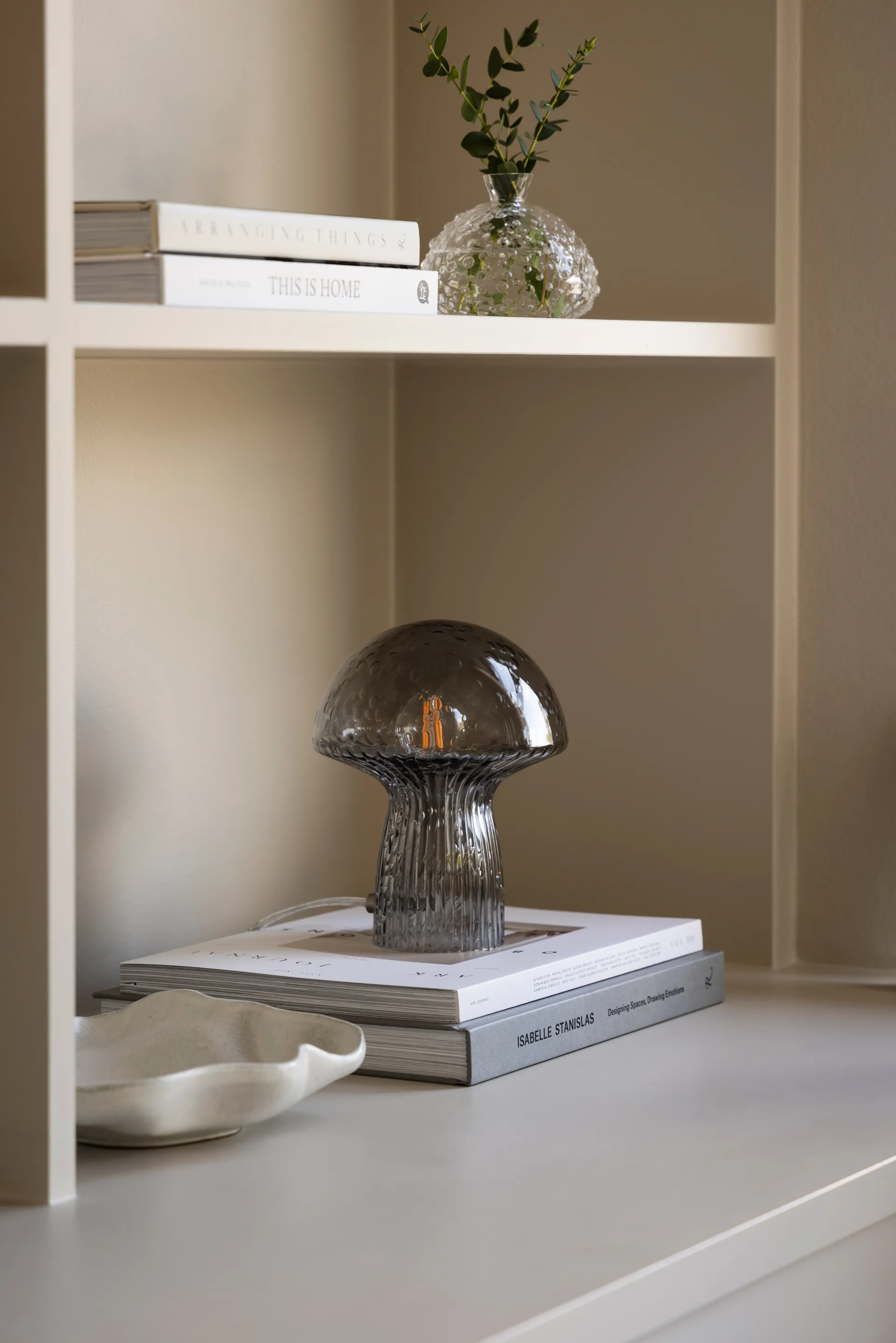 Lampe de table Fungo Special Edition Rök, Ø16 cm, H : 20 cm Globen Lighting