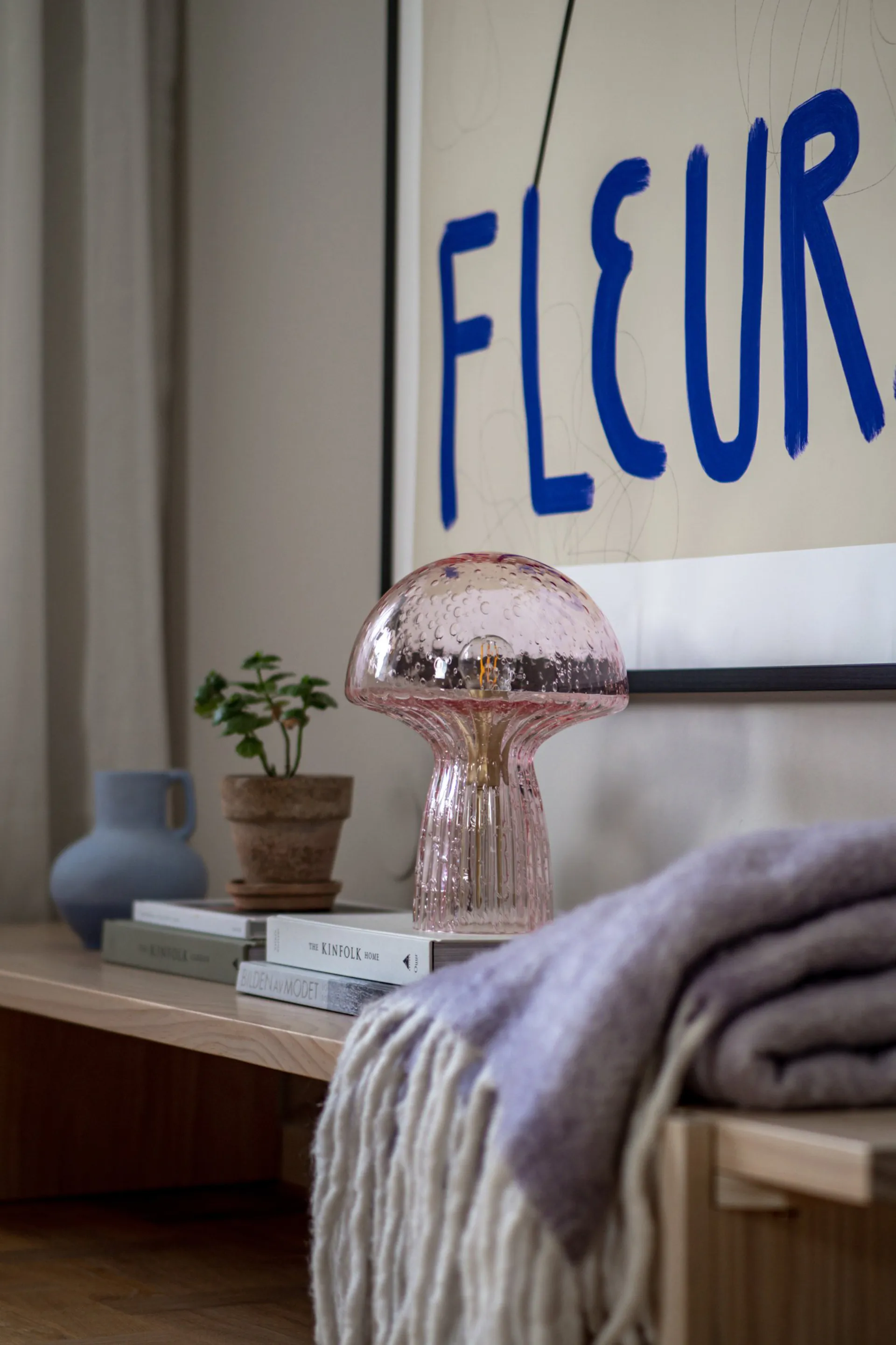 Lampe de table Fungo Special Edition rose, 30 cm Globen Lighting