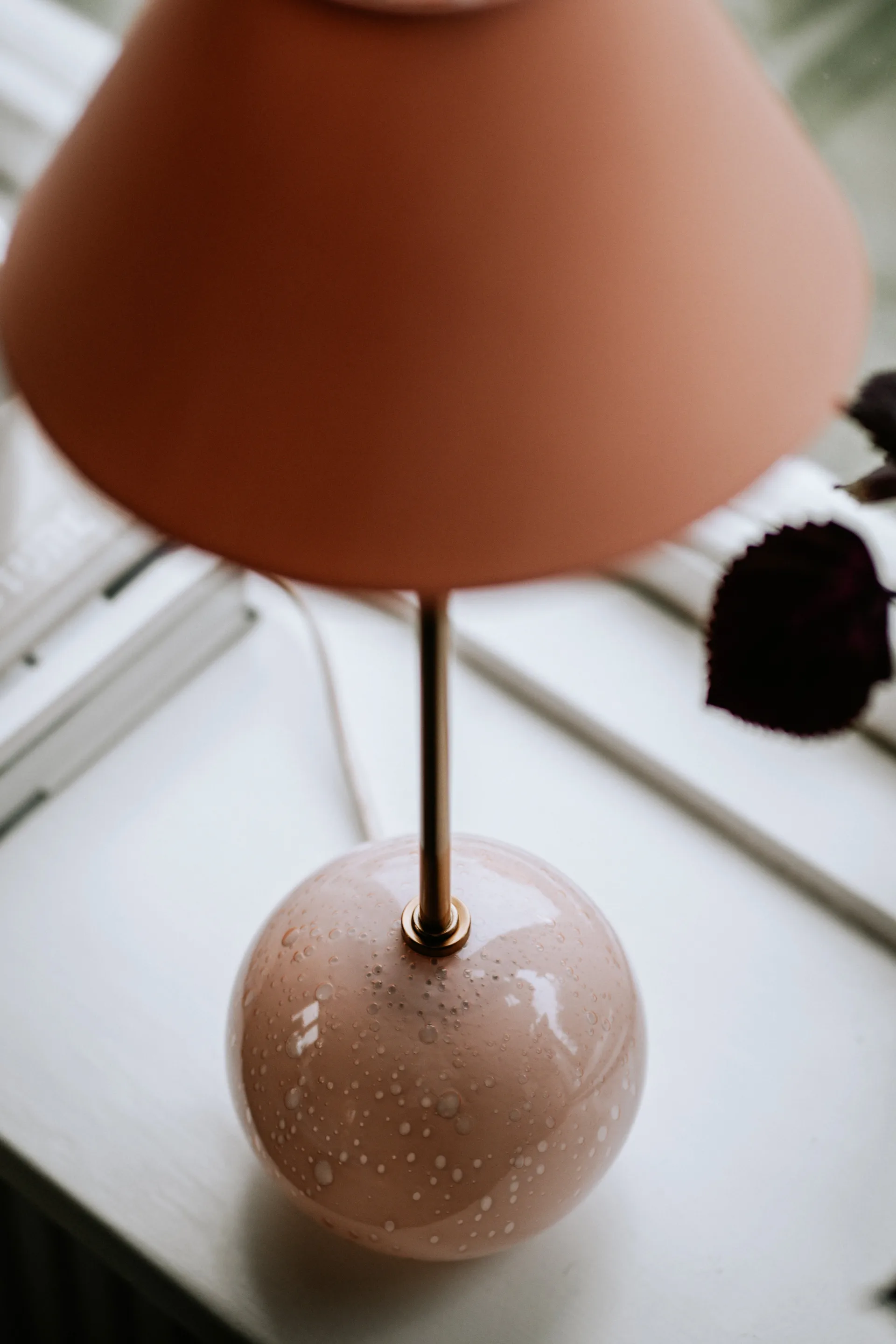 Lampe de table Iris 20, Blush Globen Lighting