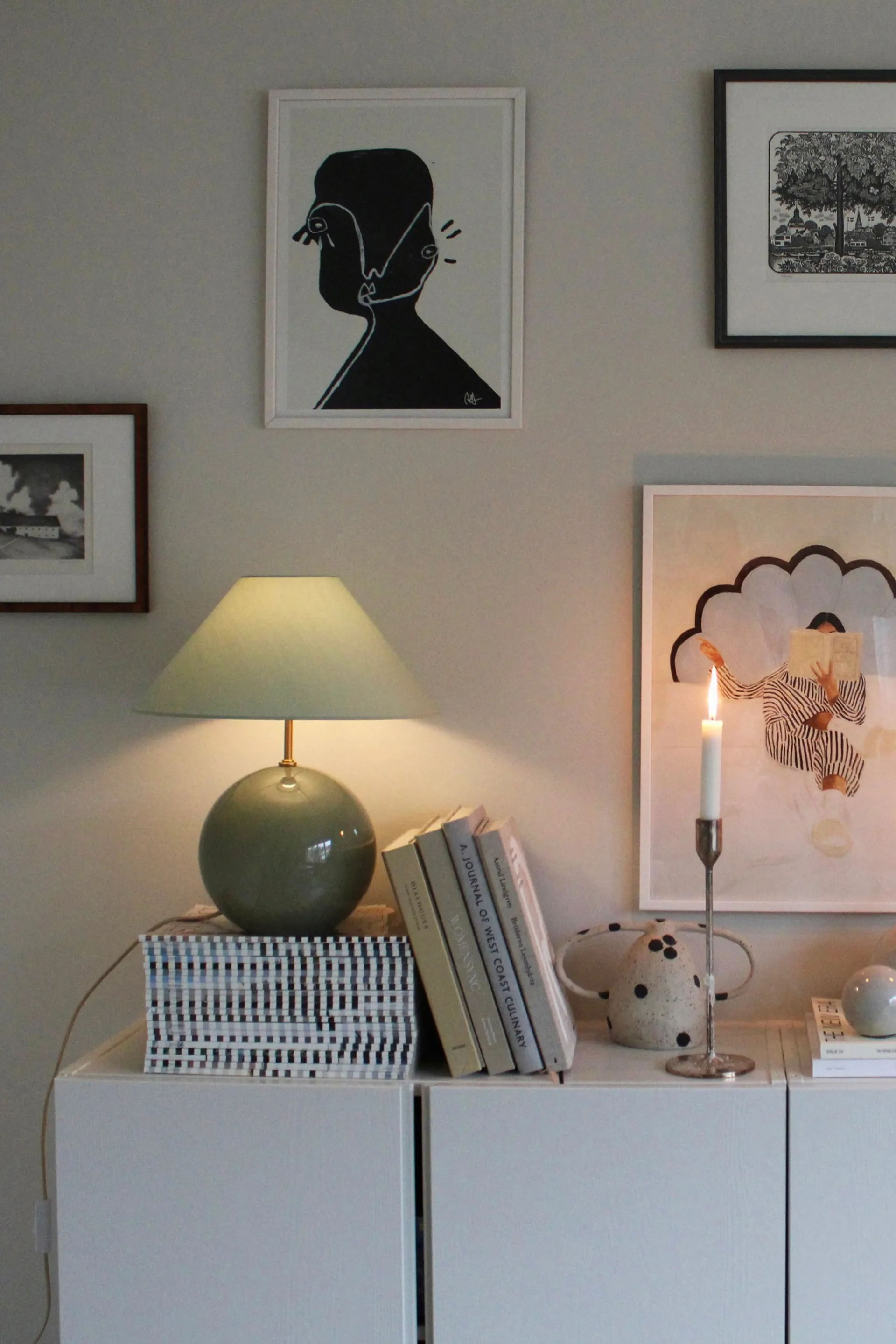 Lampe de table Iris 35 39 cm, Vert Globen Lighting