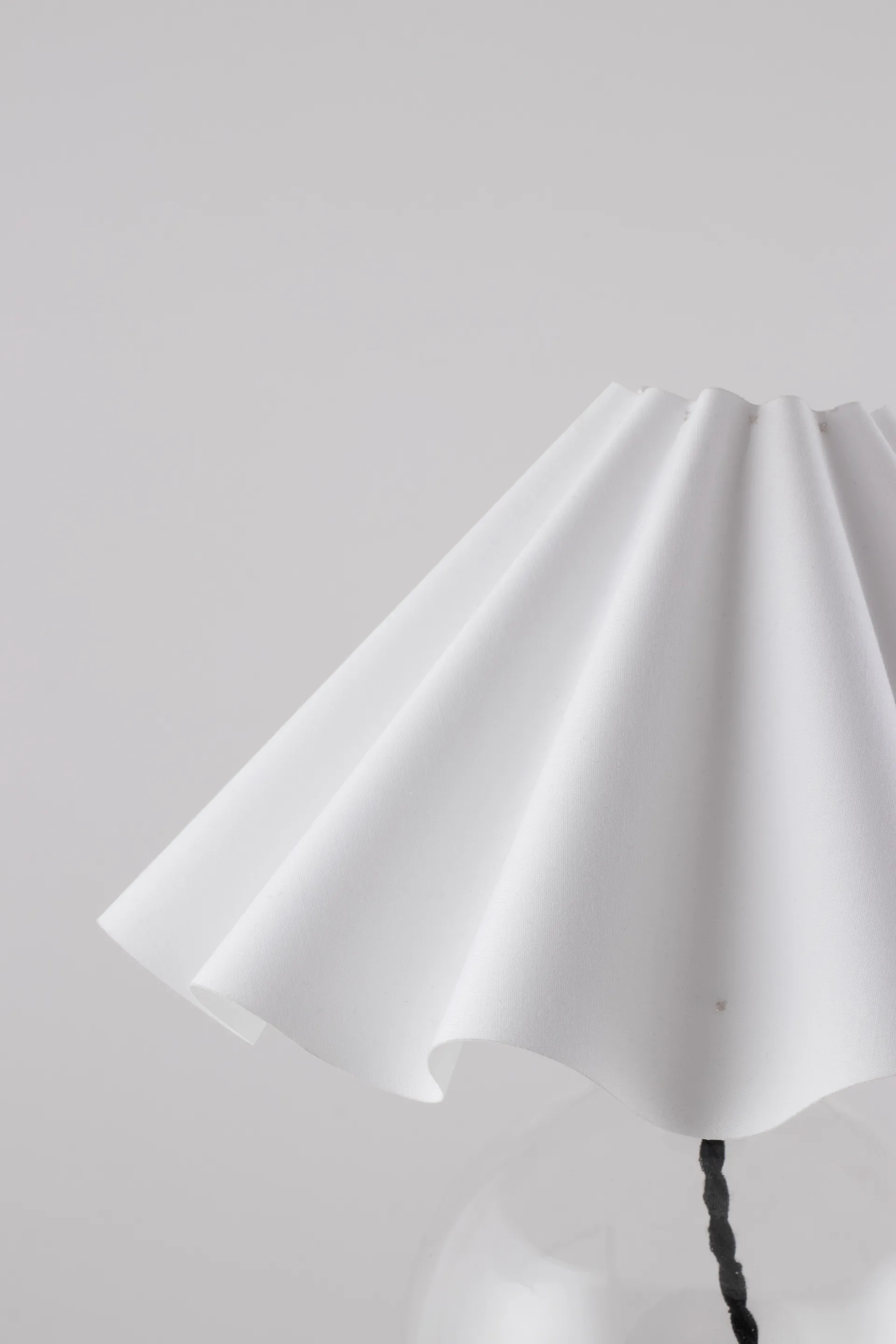 Lampe de table Judith Ø30 cm, Transparent-blanc Globen Lighting