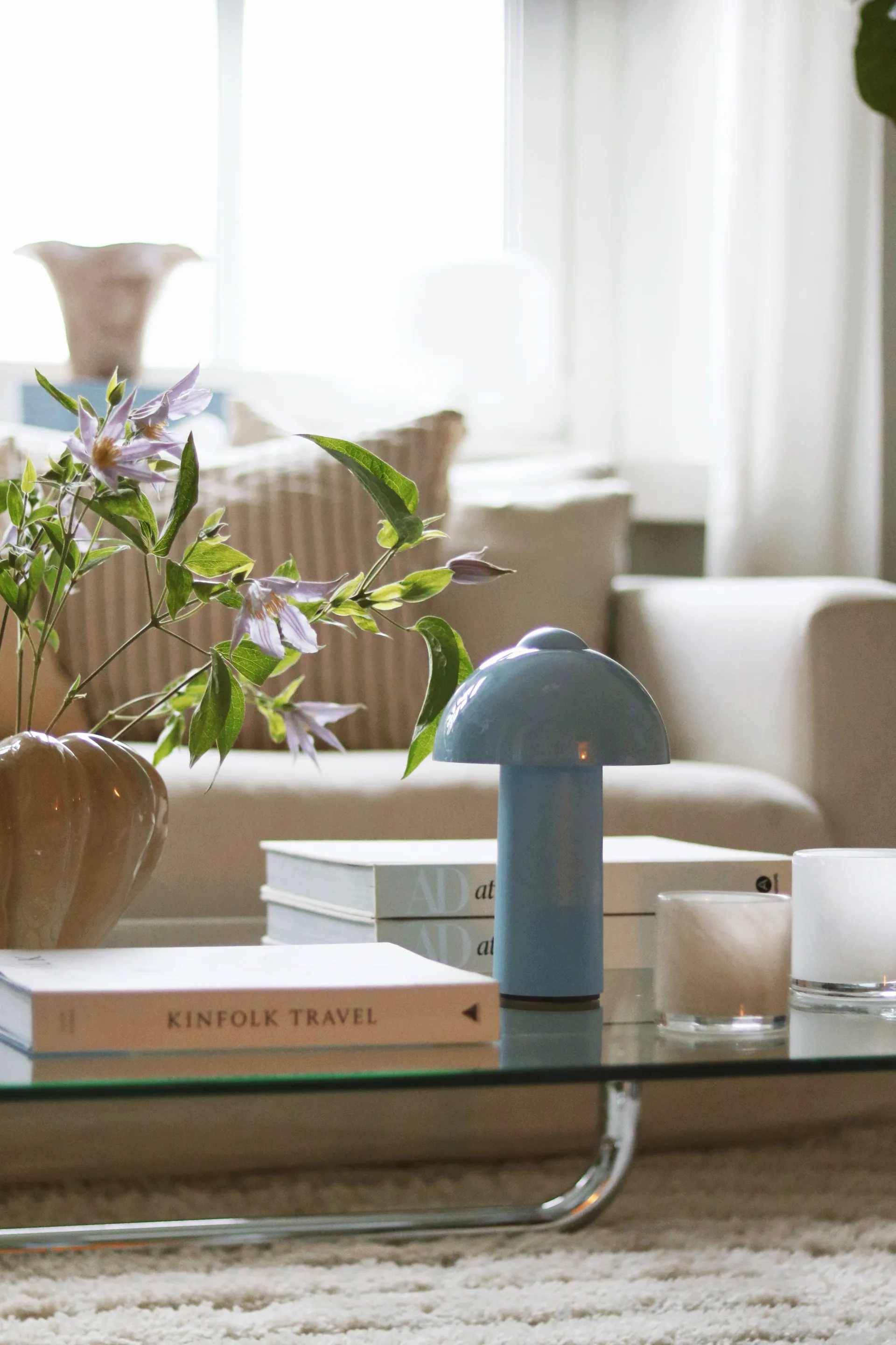 Lampe de table portable Buddy, Bleu clair Globen Lighting