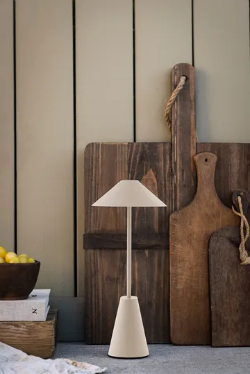 Lampe de table portable Cannes 32 - Mud - Globen Lighting