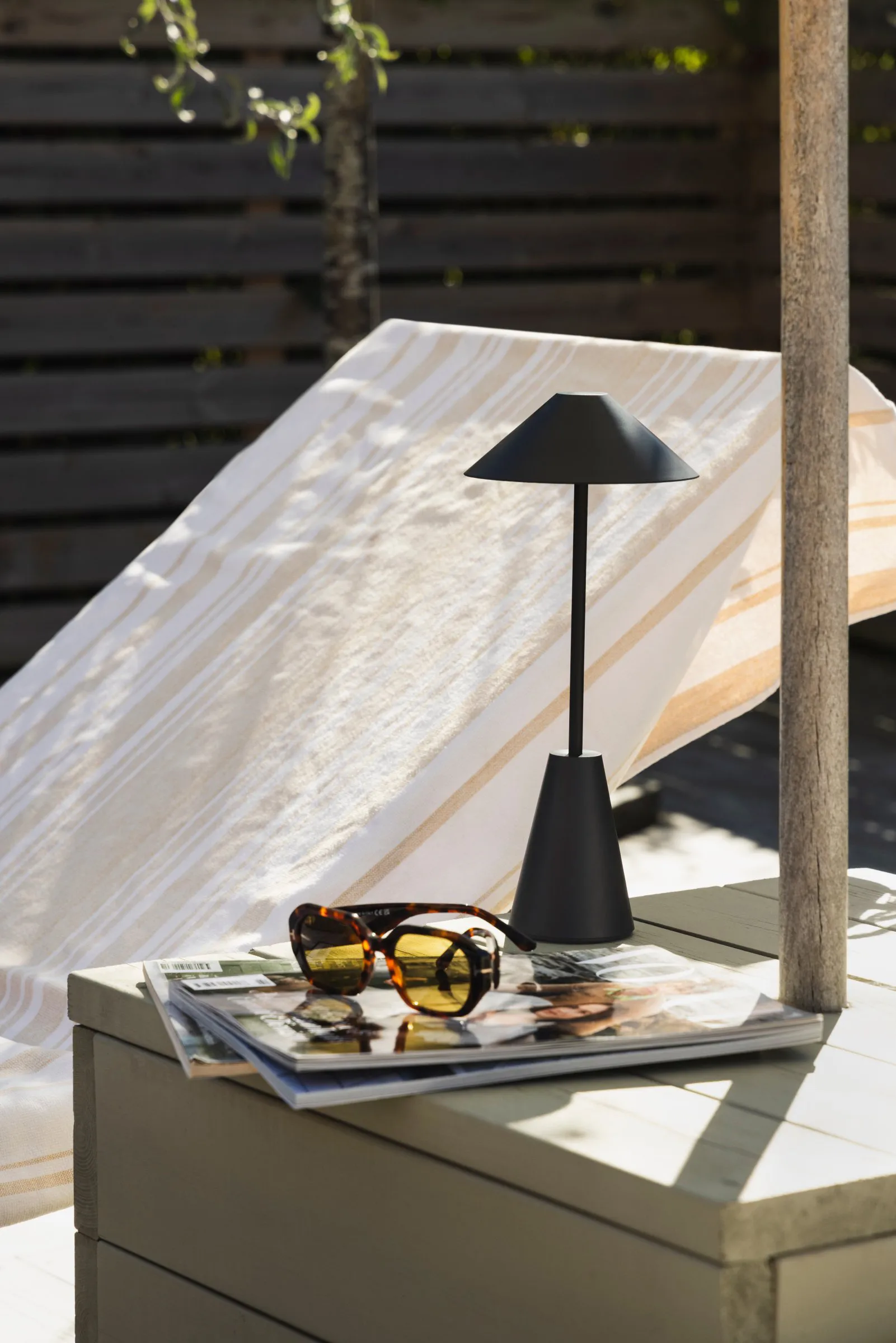 Lampe de table portable Cannes 32, Noir Globen Lighting