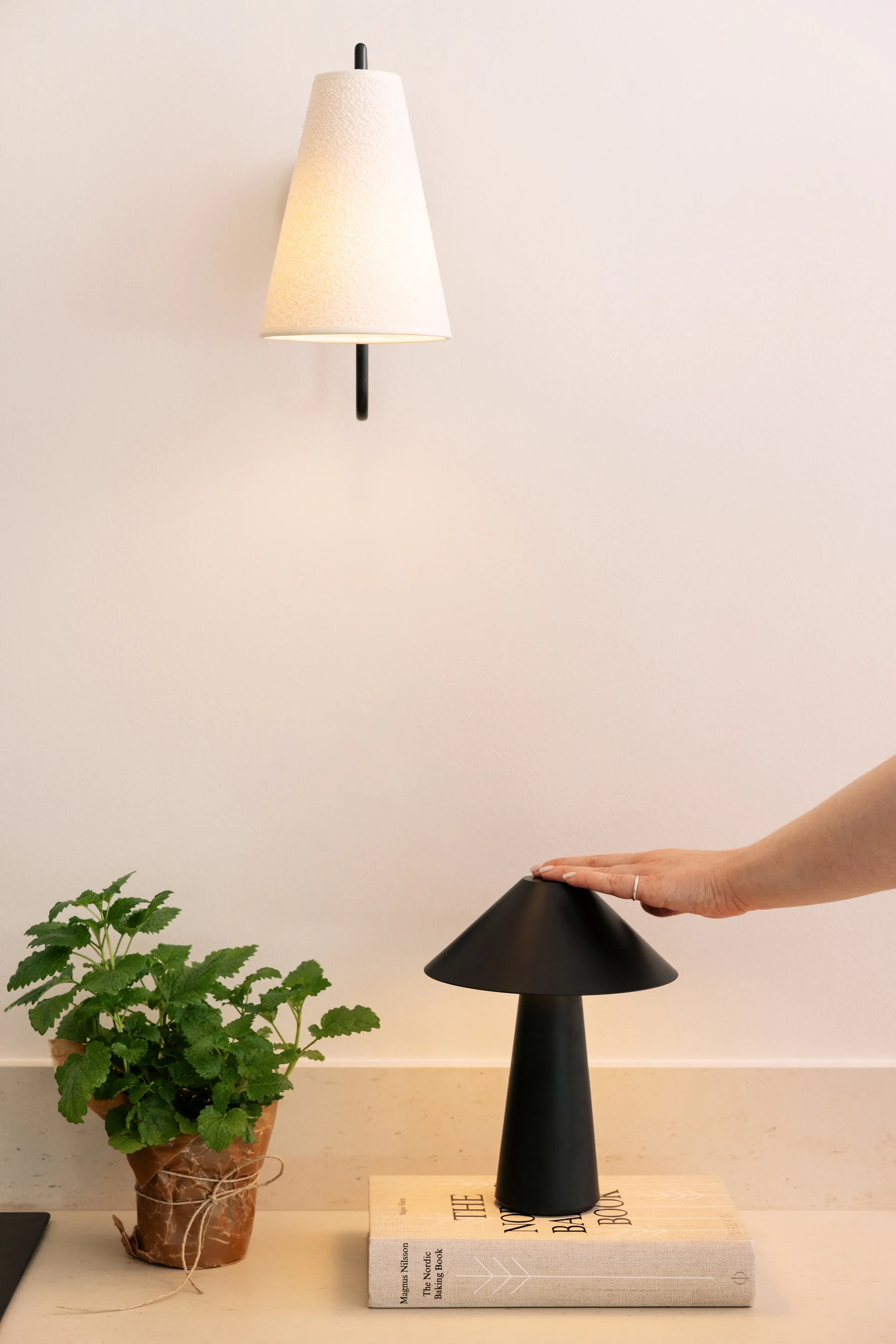 Lampe de table portable Cannes, Noir Globen Lighting