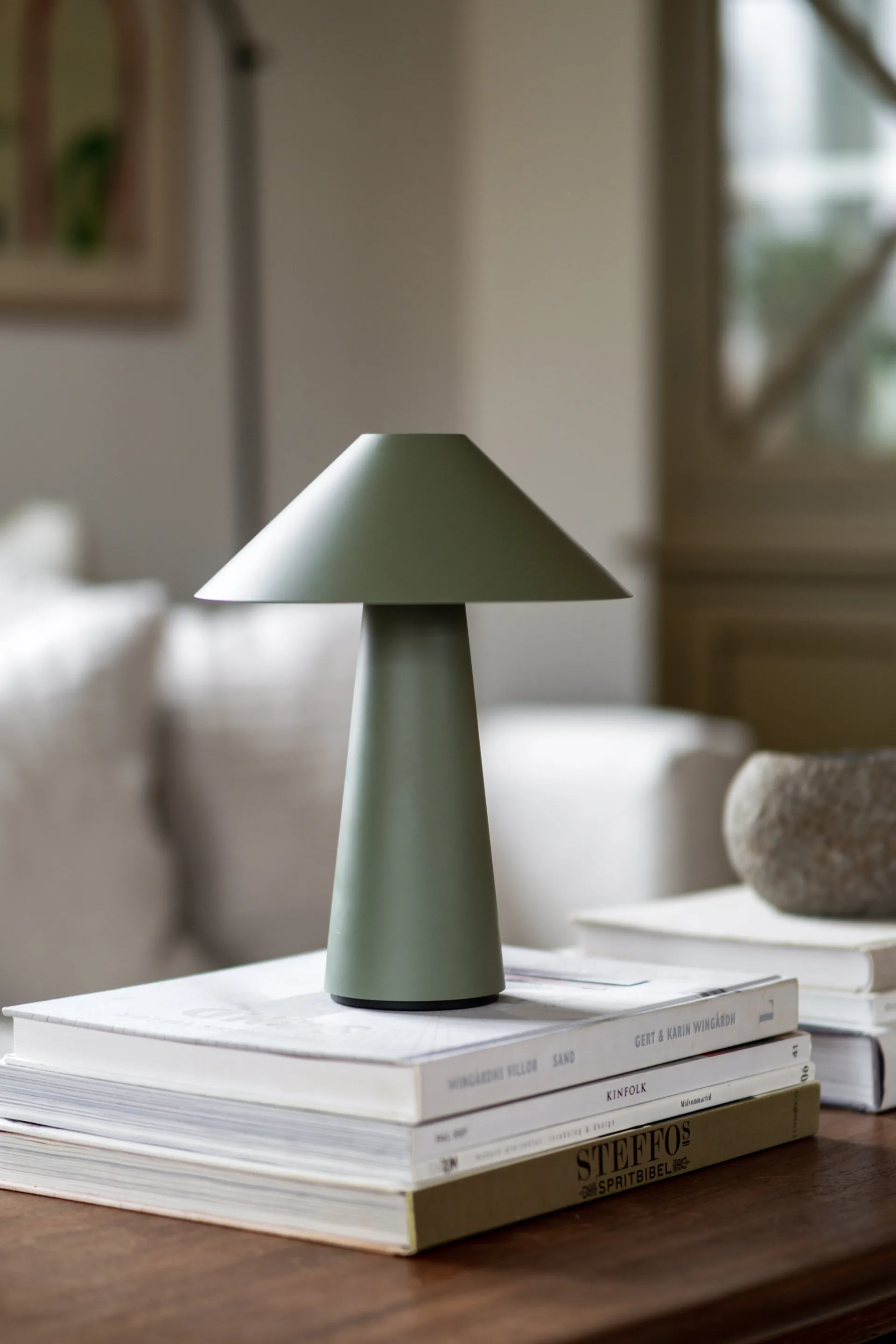 Lampe de table portable Cannes, Vert Globen Lighting