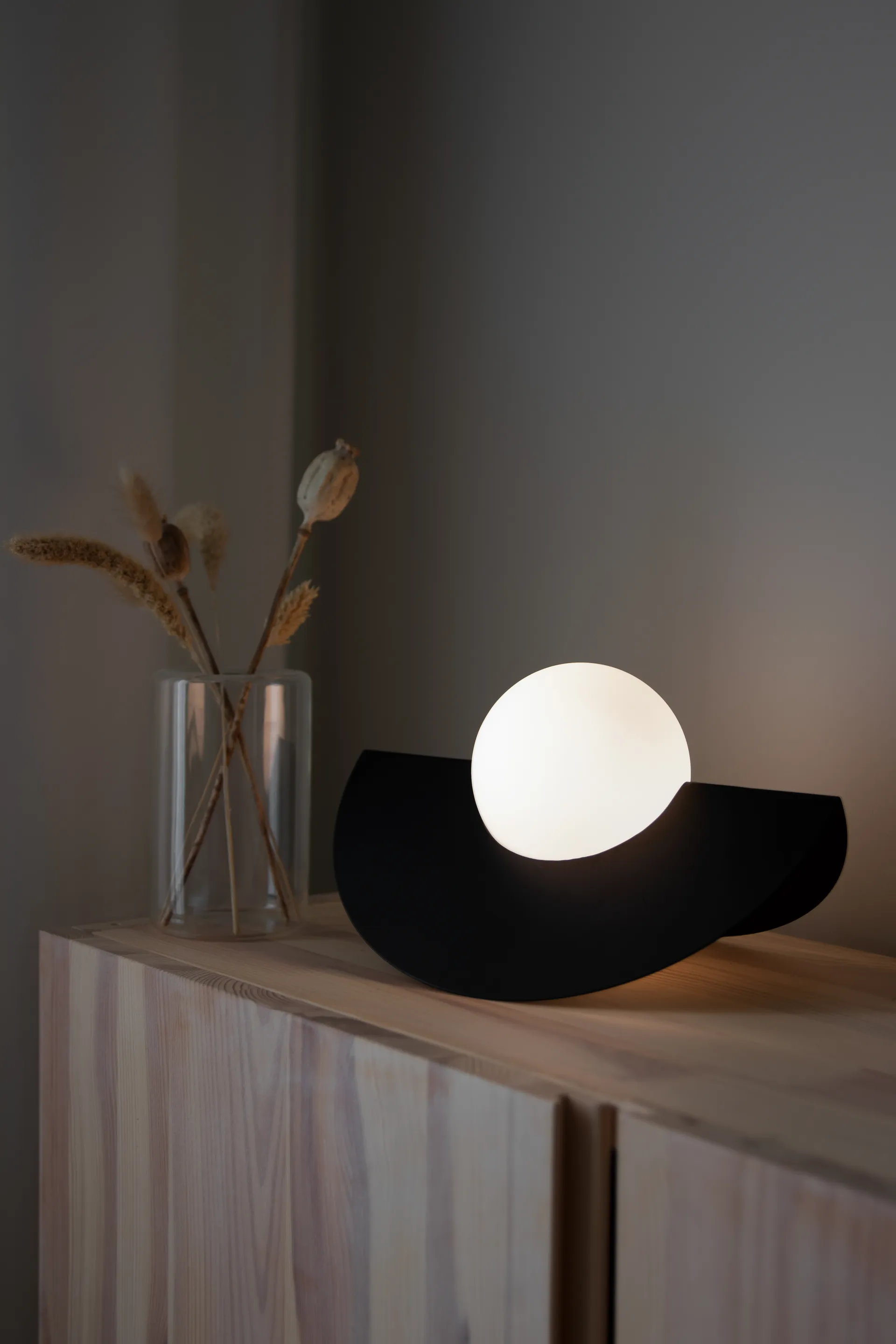 Lampe de table Roccia, Noir Globen Lighting