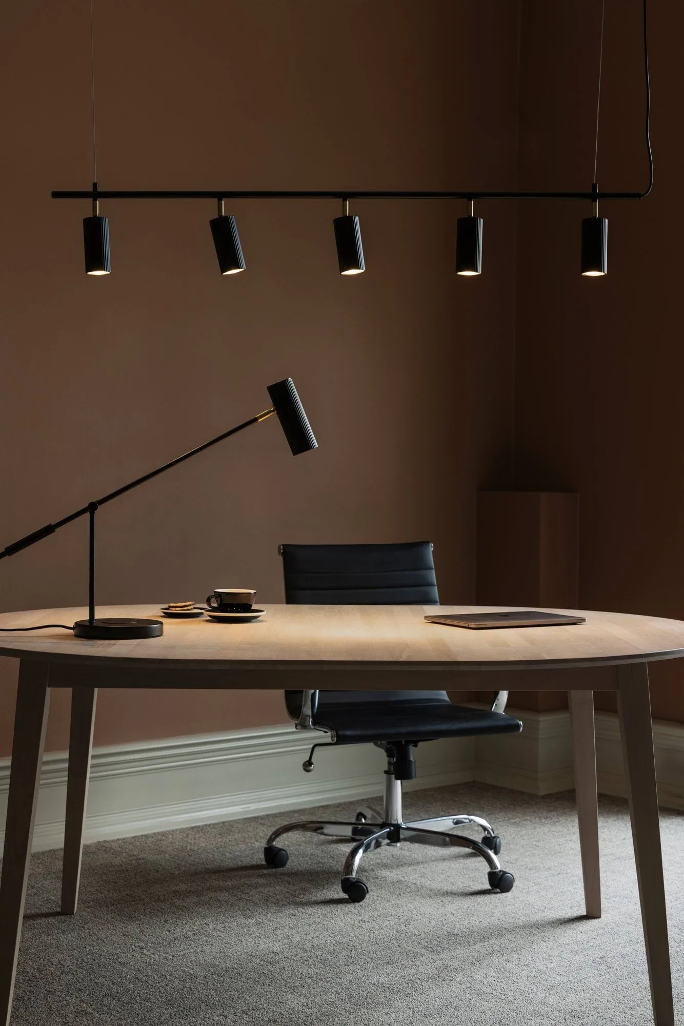 Lampe Hubble 5 Long, Noir Globen Lighting