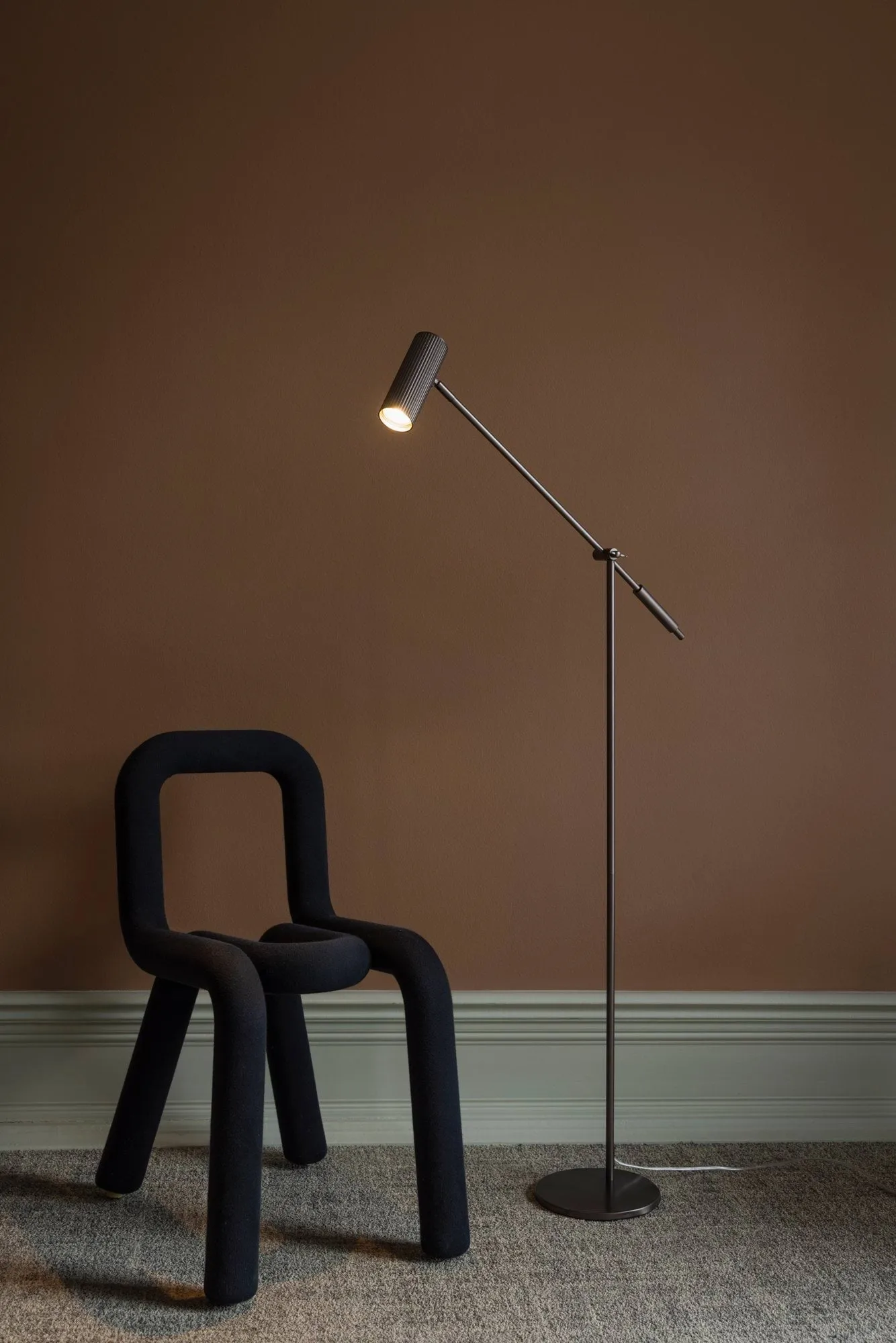 Lampe sur pied Hubble Read, bronze Globen Lighting