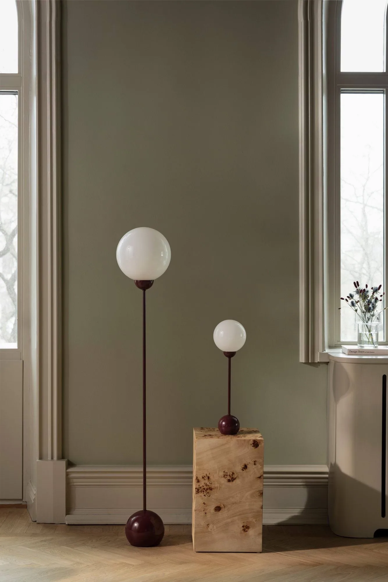 Lampe sur pied Ripley, Bordeaux Globen Lighting