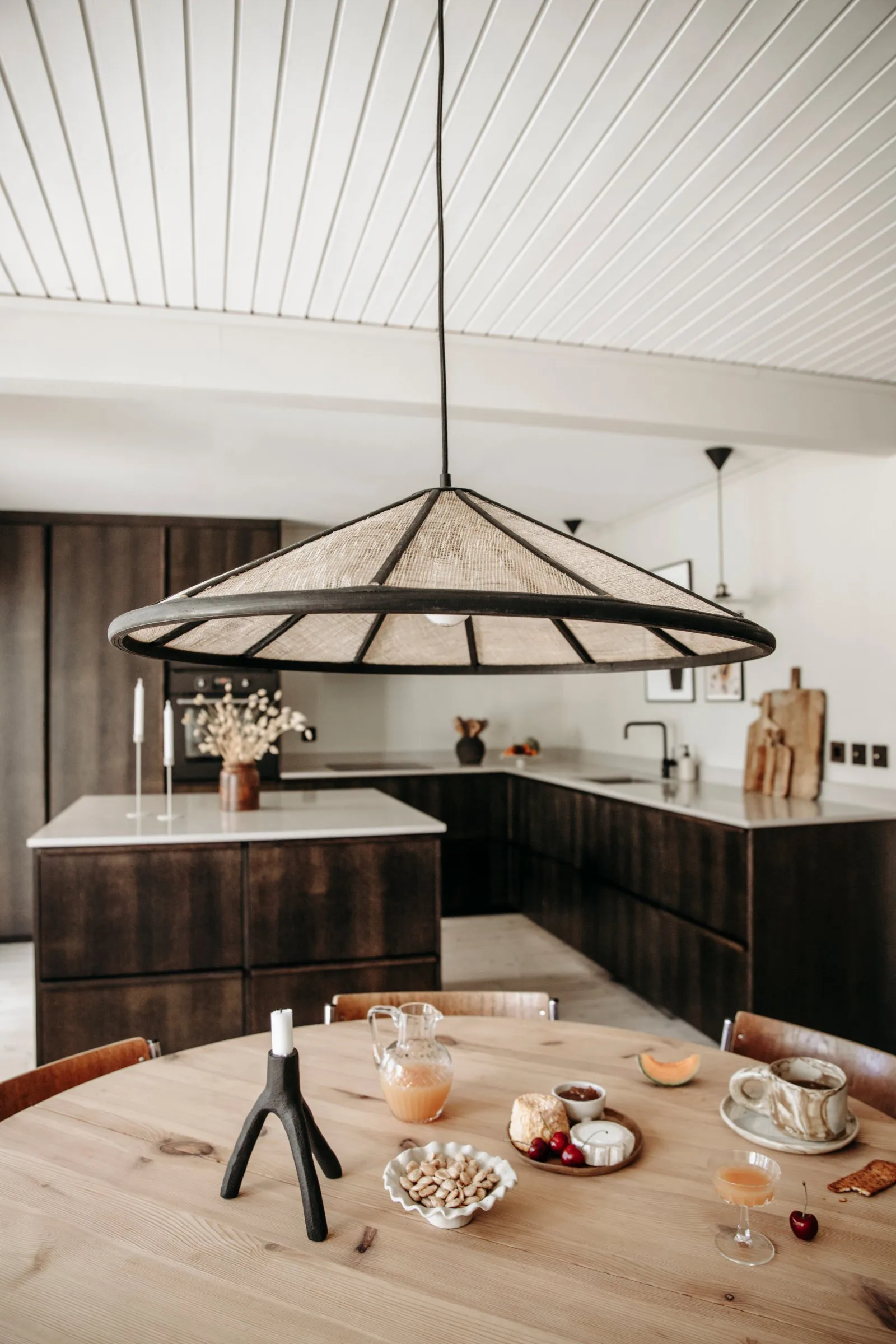 Pendentif Akira Ø70 cm, Noir-naturel Globen Lighting