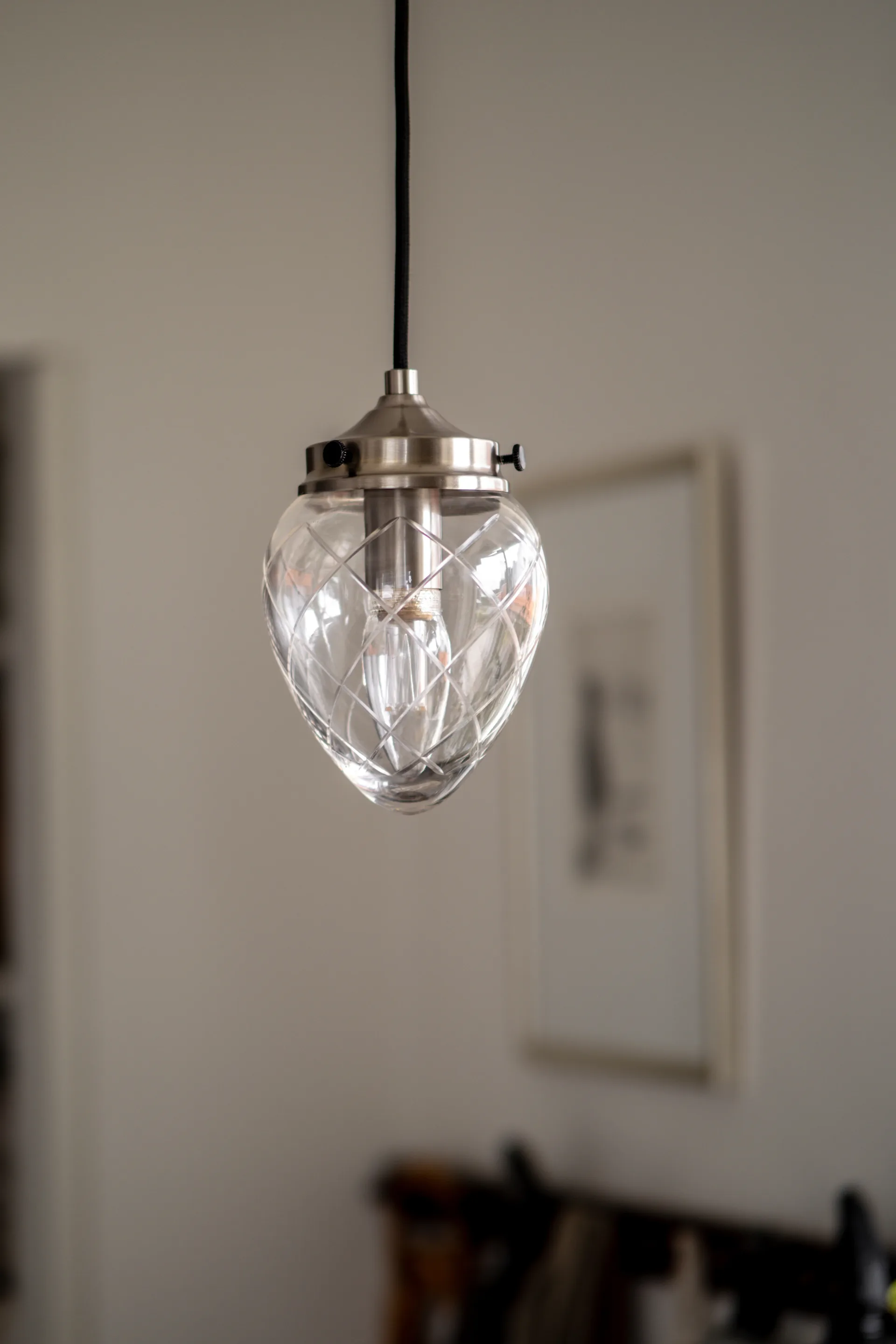 Suspension Juni, Acier antique-transparent, 11 Globen Lighting