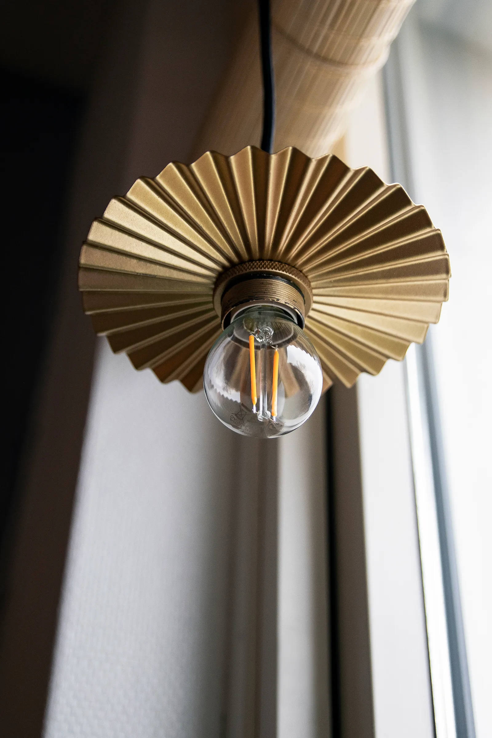 Suspension Omega Ø15 cm, Doré Globen Lighting