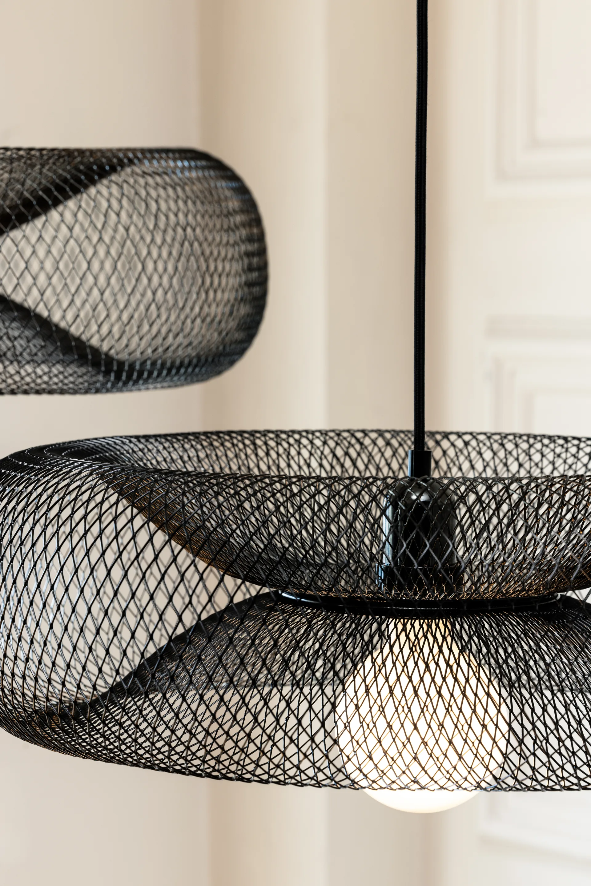 Torus 65 pendule, Noir Globen Lighting