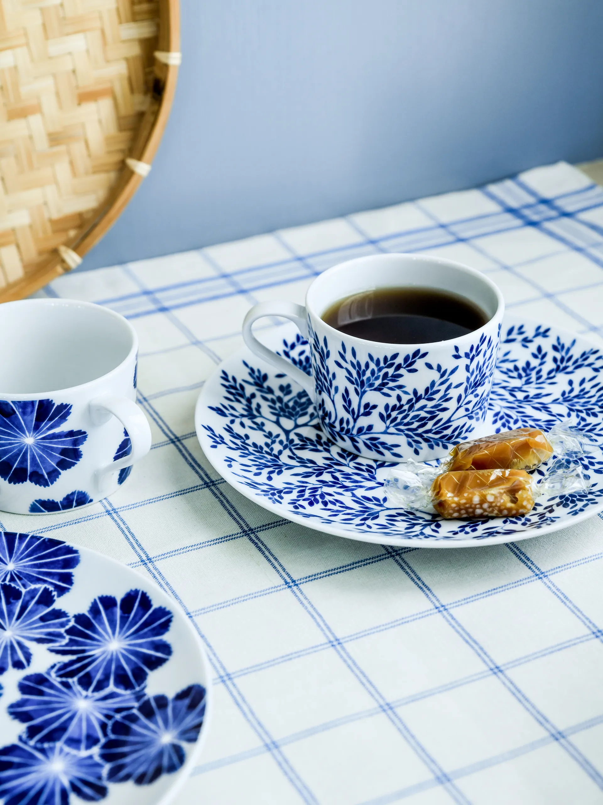 Assiette Botanica Myrte Ø21, Bleu Götefors Porslin