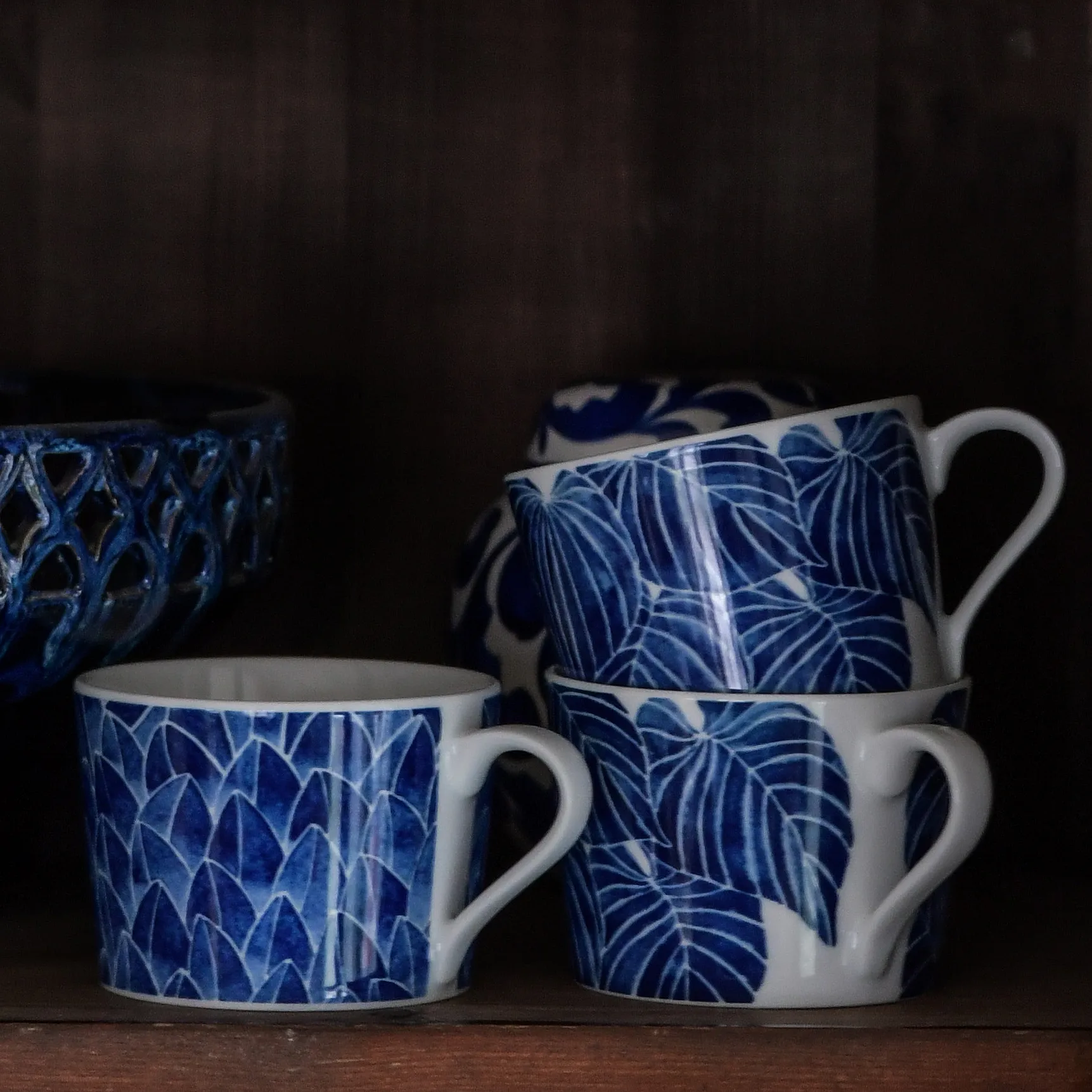 Tasse avec anse Botanica, Hosta Götefors Porslin