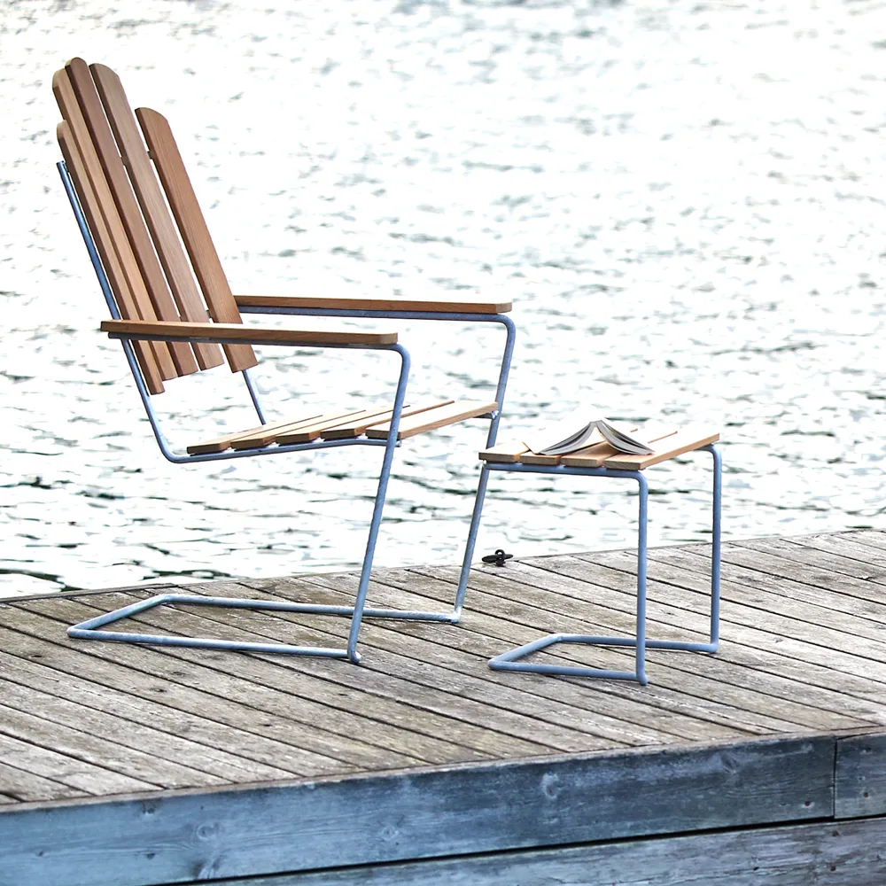 Chaise longue A3, Chêne huilé-structure en acier avec galvanisation à chaud Grythyttan Stålmöbler