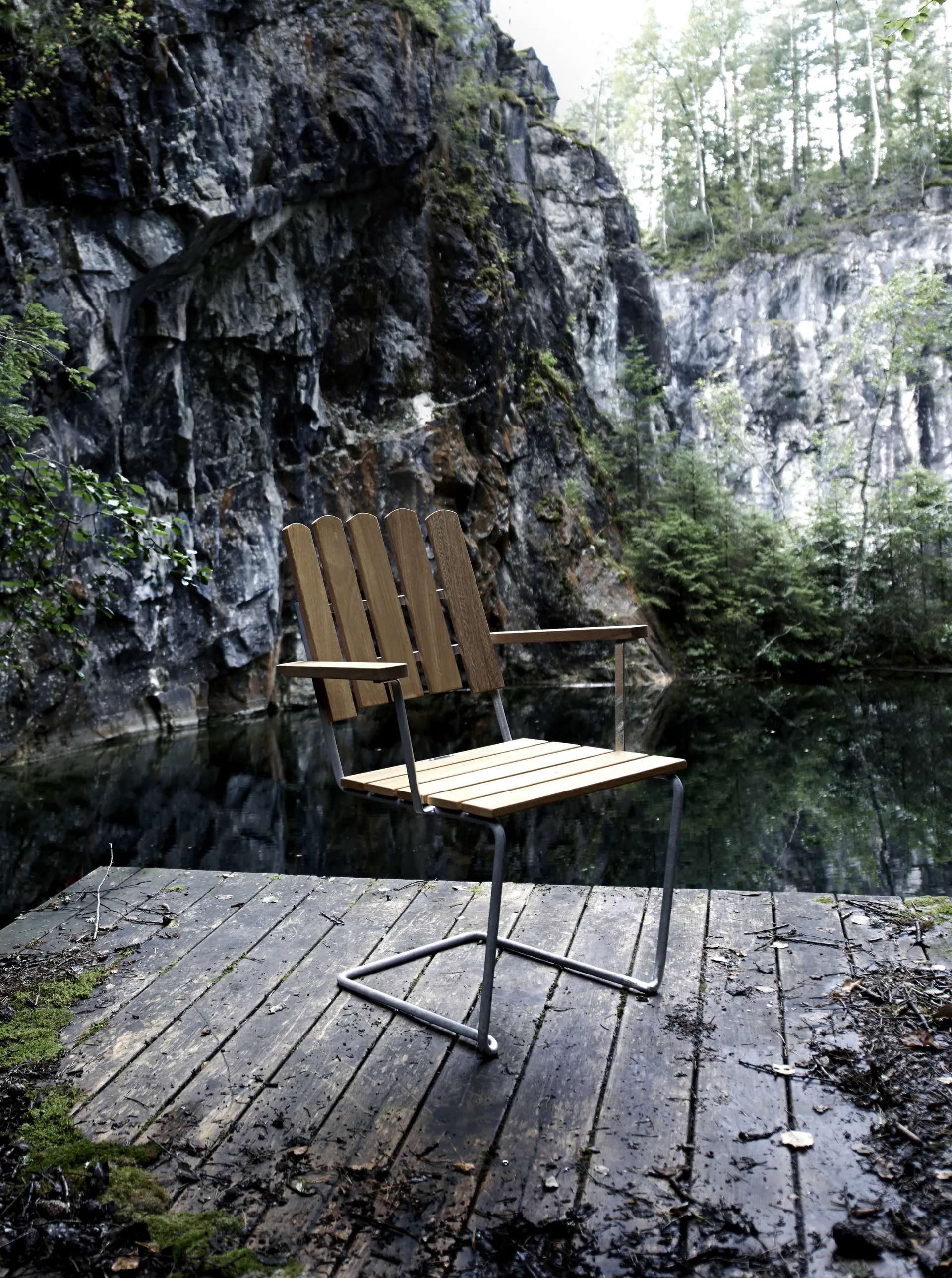 Fauteuil A2, Chêne huilé-structure en acier avec galvanisation à chaud Grythyttan Stålmöbler