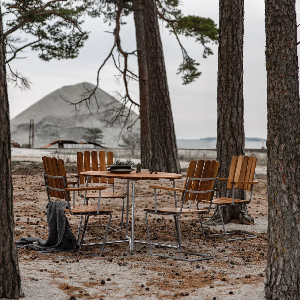 Table à manger 9A, Teck-structure en acier avec galvanisation à chaud Ø100 cm Grythyttan Stålmöbler