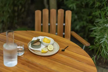 Table à manger 9A - Teck-structure en acier avec galvanisation à chaud Ø100 cm - Grythyttan Stålmöbler