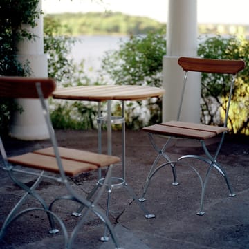 Table Brasserie à trois pieds - Chêne huilé-structure en acier avec galvanisation à chaud - Grythyttan Stålmöbler