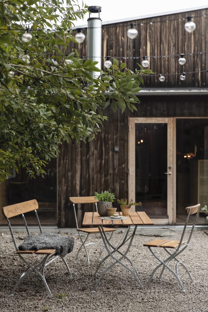 Table Brasserie - Teck-structure en acier avec galvanisation à chaud - Grythyttan Stålmöbler