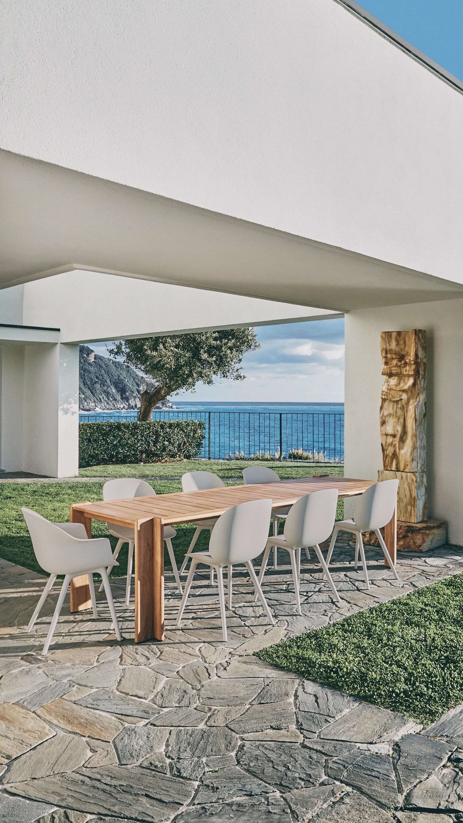 Chaise Bat Dining Outdoor, alabaster white GUBI