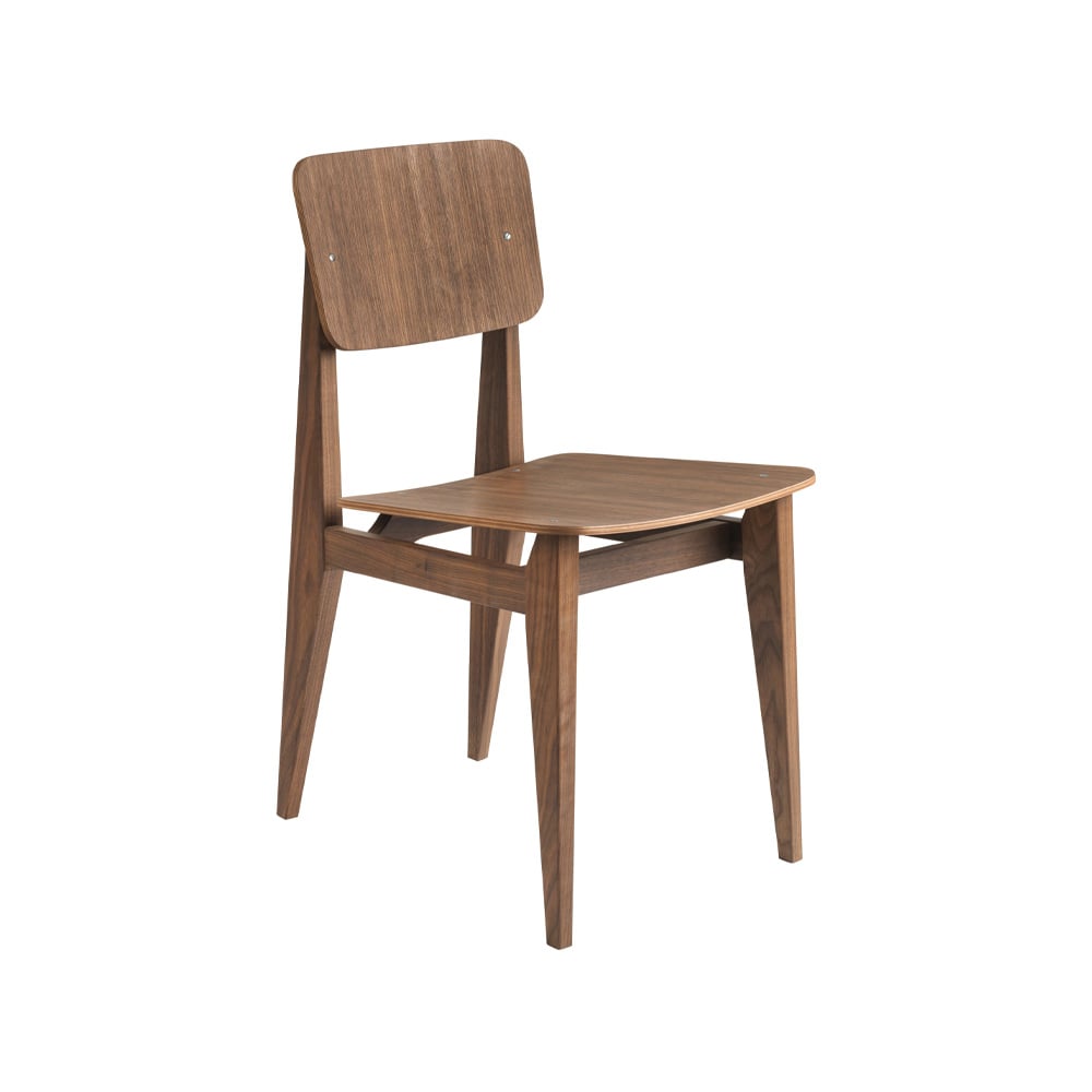 GUBI Chaise C-Chair american walnut | Design Scandinave | Chaises | Marron