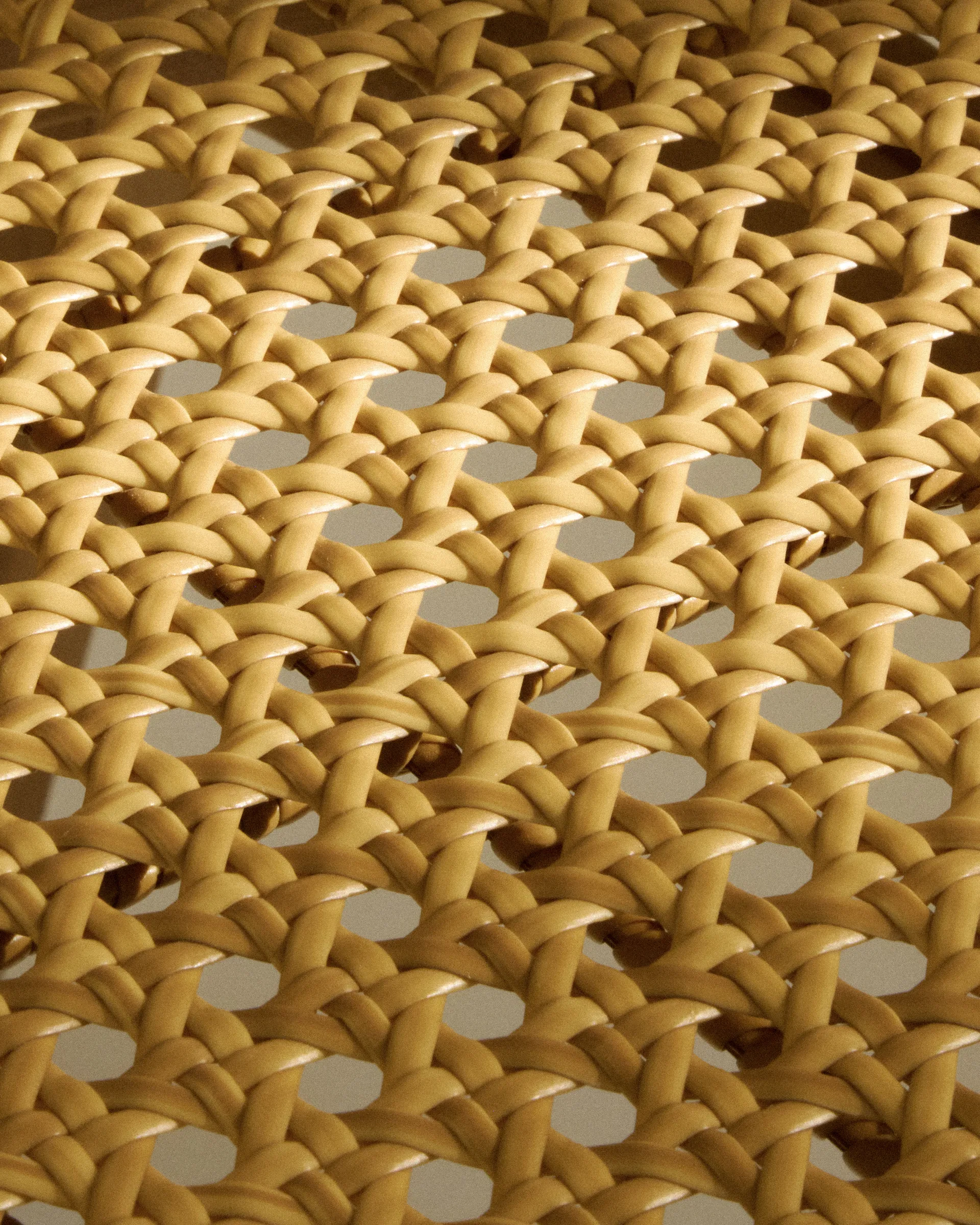 Chaise C-chair Outdoor, All french cane teck naturel GUBI