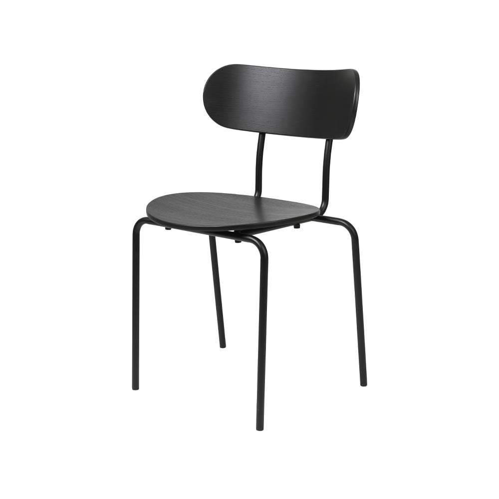 GUBI Chaise Coco Frêne, teinte noire | Design Scandinave | Chaises | Noir
