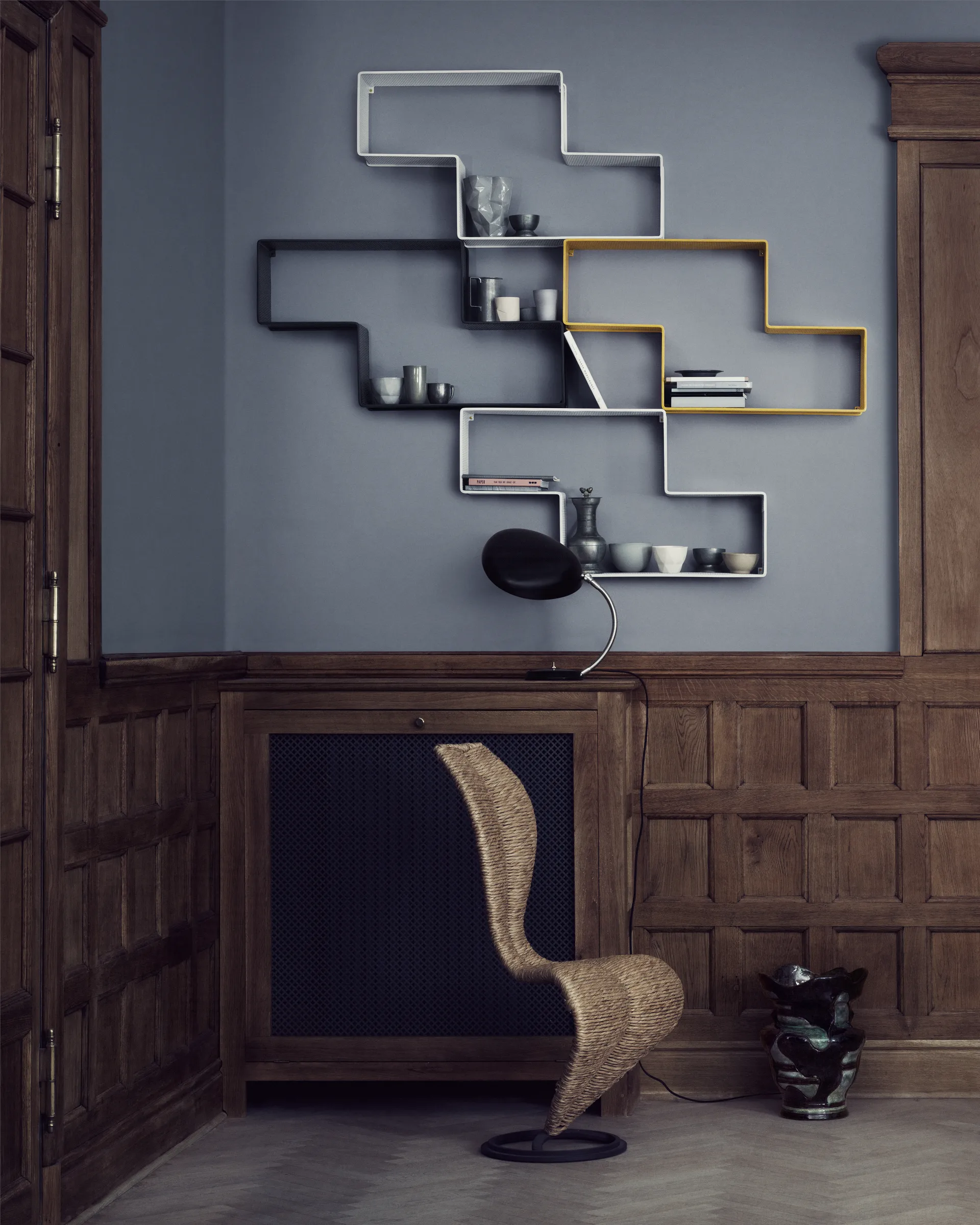 Étagère à livres Matégot Dedal, Cream White Semi Matt GUBI