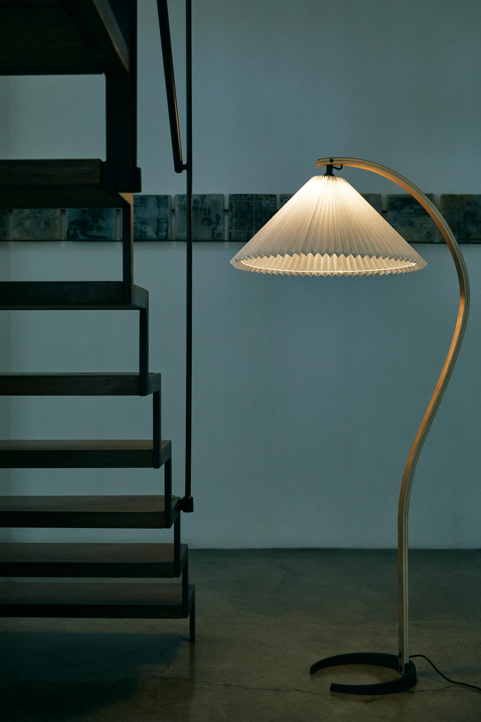 Lampadaire Timberline, Chêne-bouleau-blanc GUBI