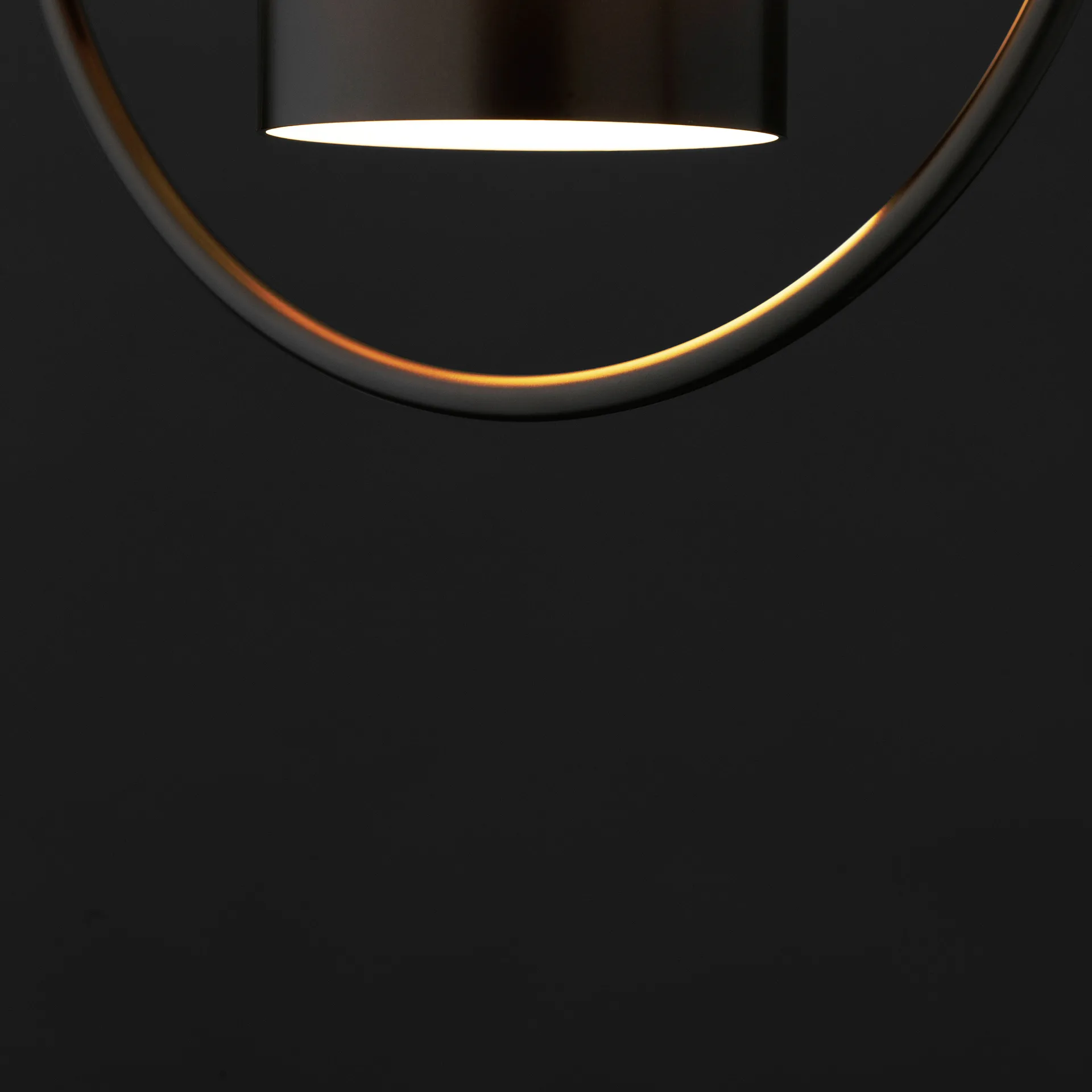 Lampe à suspension Multi-Lite small, Laiton antique GUBI