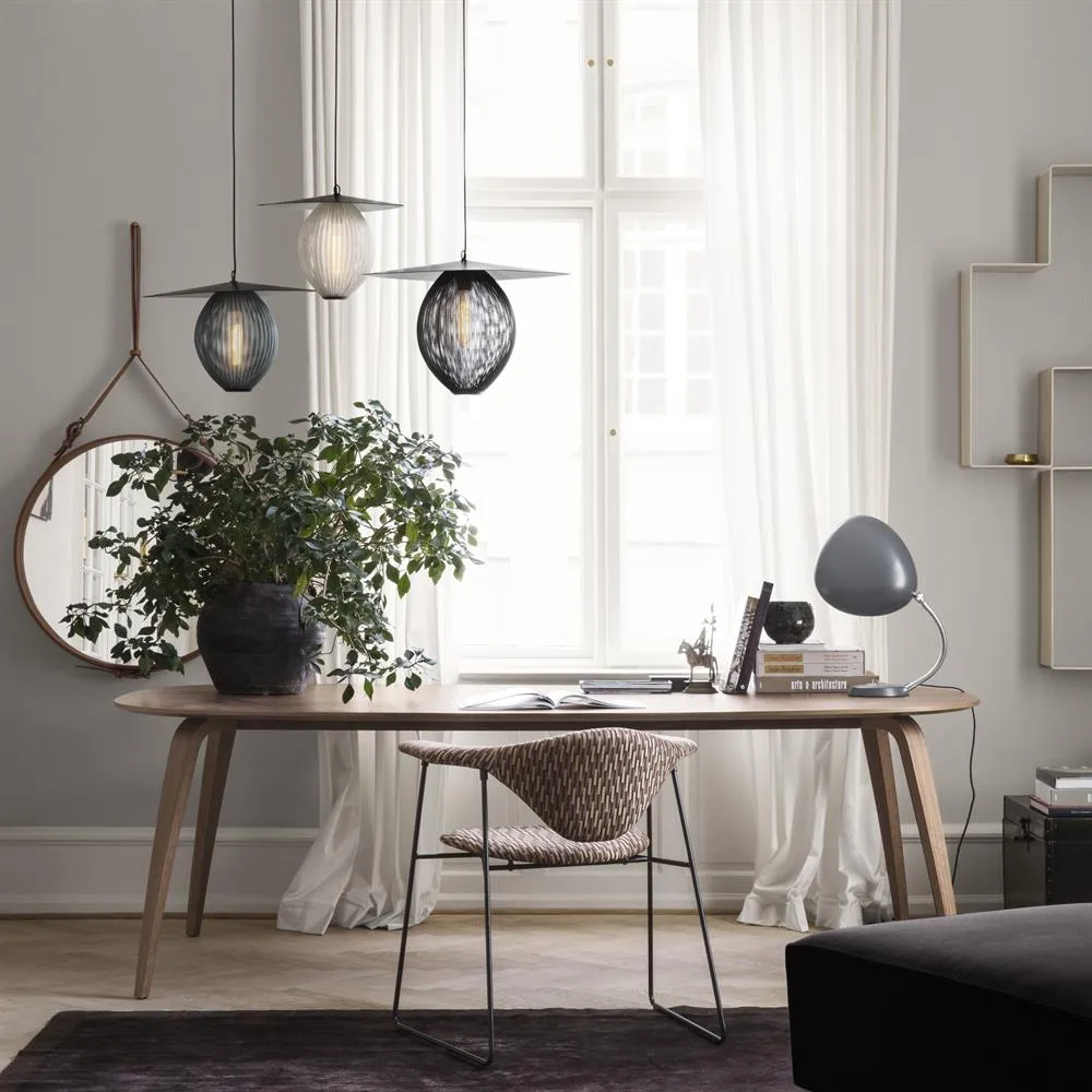 Lampe à suspension Satellite grande, midnight black (noir) GUBI