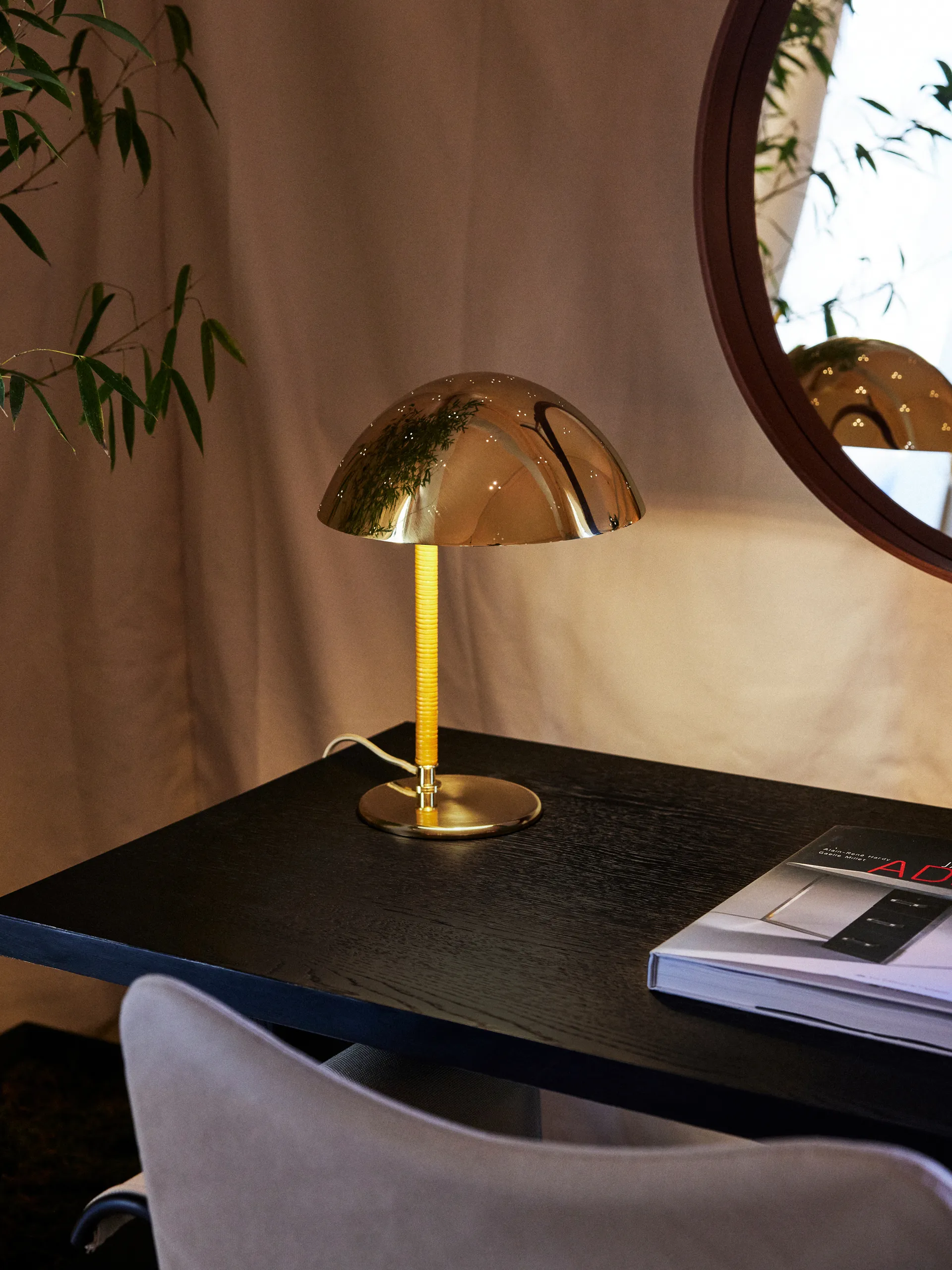 Lampe de table 9209, Laiton-rotin GUBI
