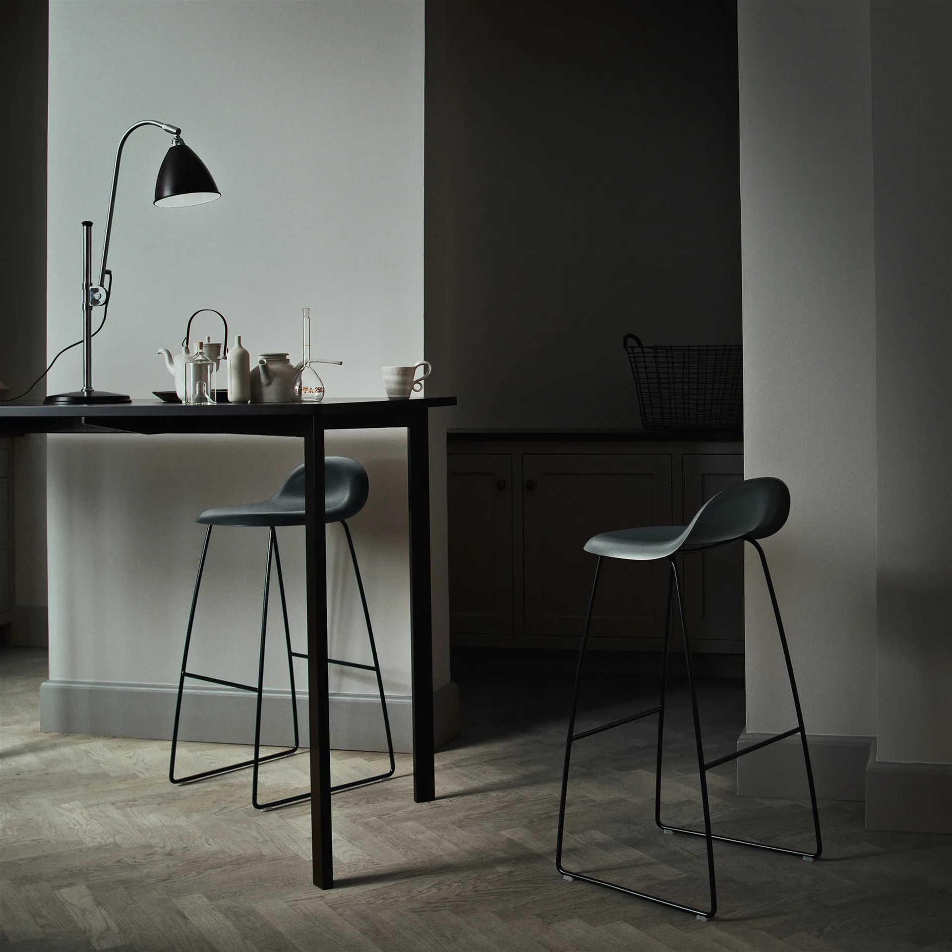 Lampe de table Bestlite BL1, noir-chrome GUBI