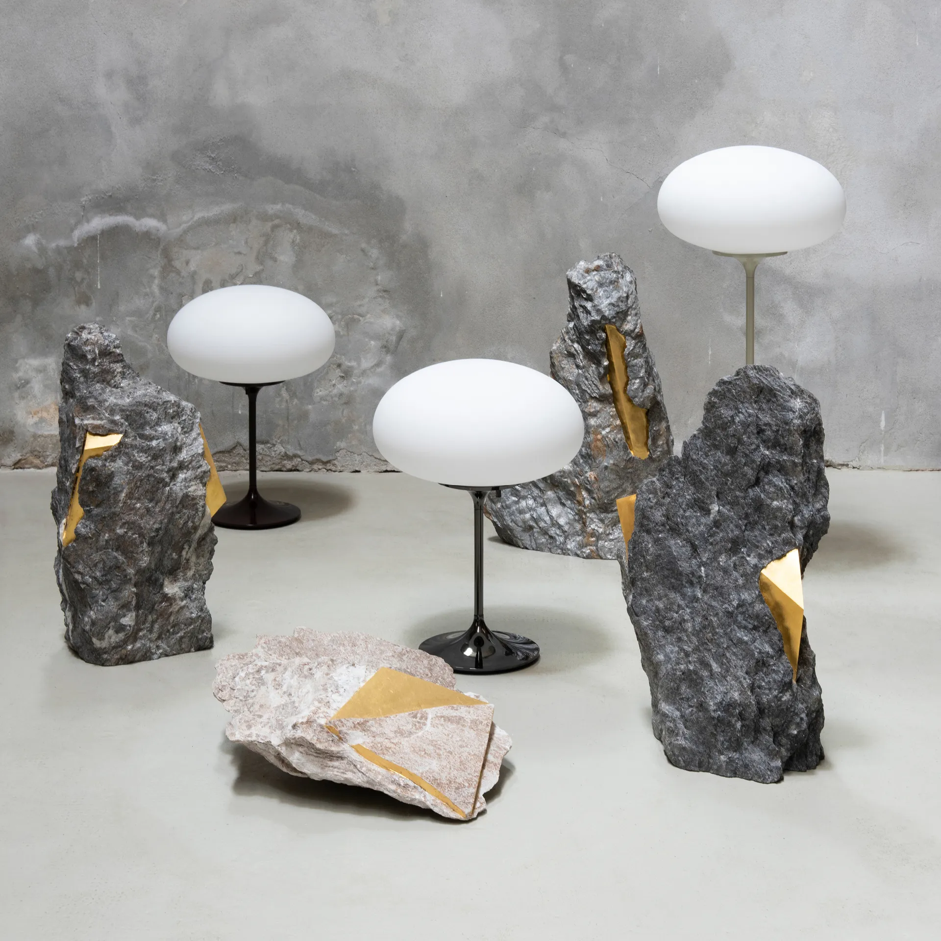 Lampe de table Stemlite 70 cm, Pebble Grey GUBI